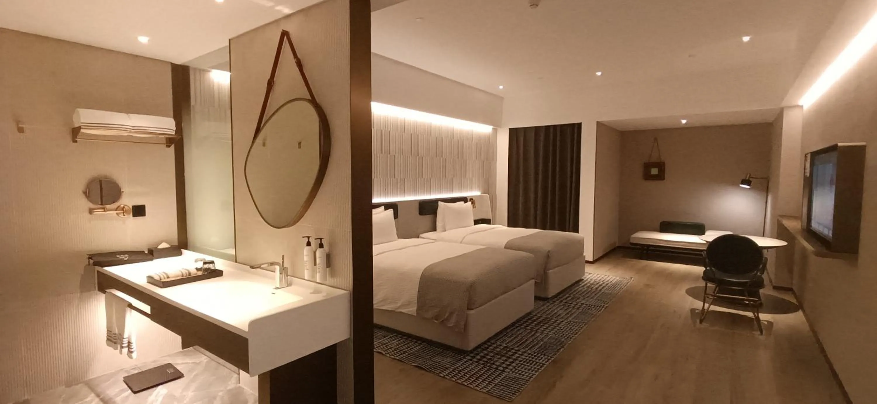 On site, Bed in Wanda Moments, Suzhou Science and Technology Town