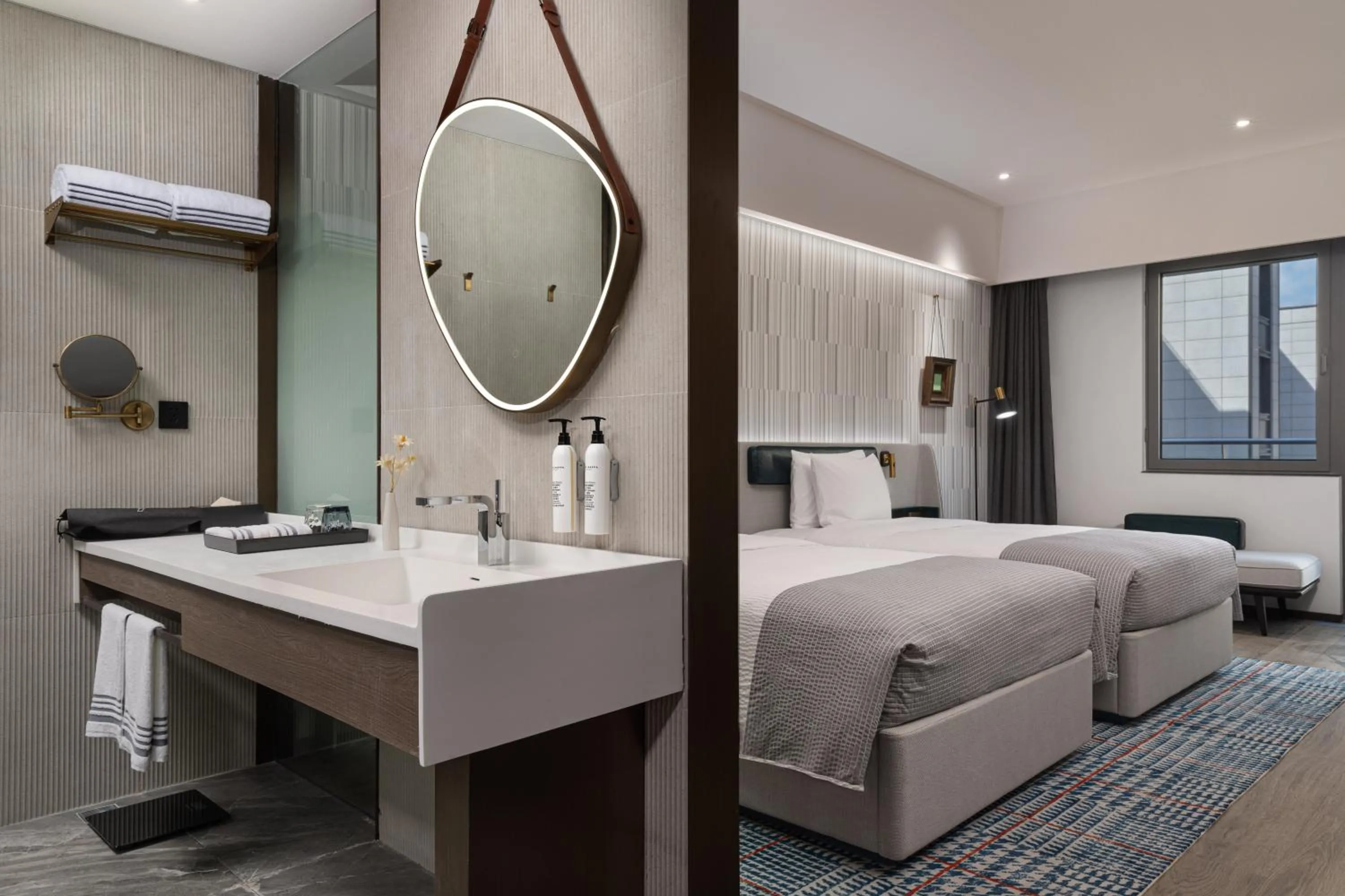 Photo of the whole room, Bed in Wanda Moments, Suzhou Science and Technology Town