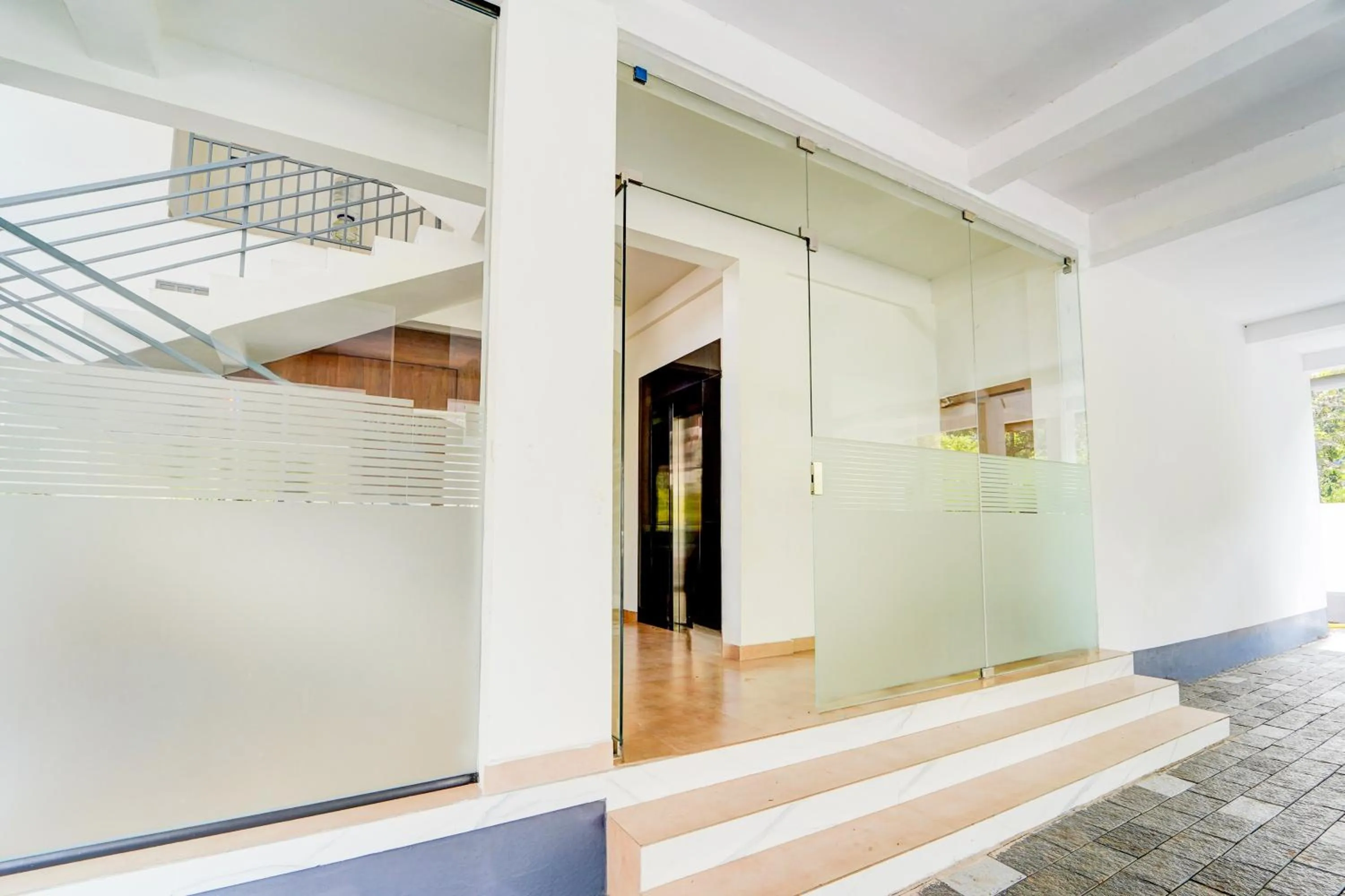 Facade/entrance in Super Hotel O North Kalamassery