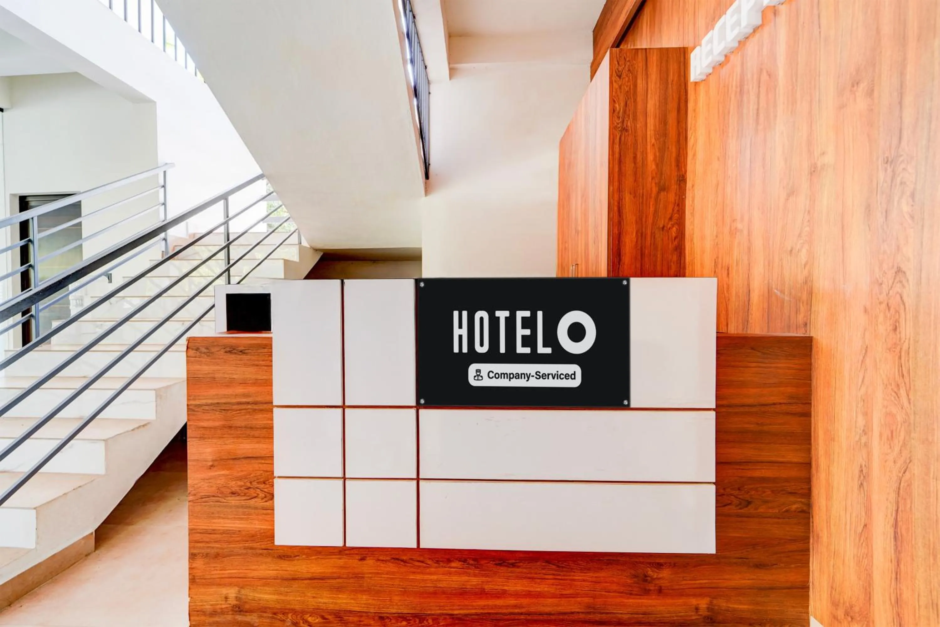 Lobby or reception in Super Hotel O North Kalamassery