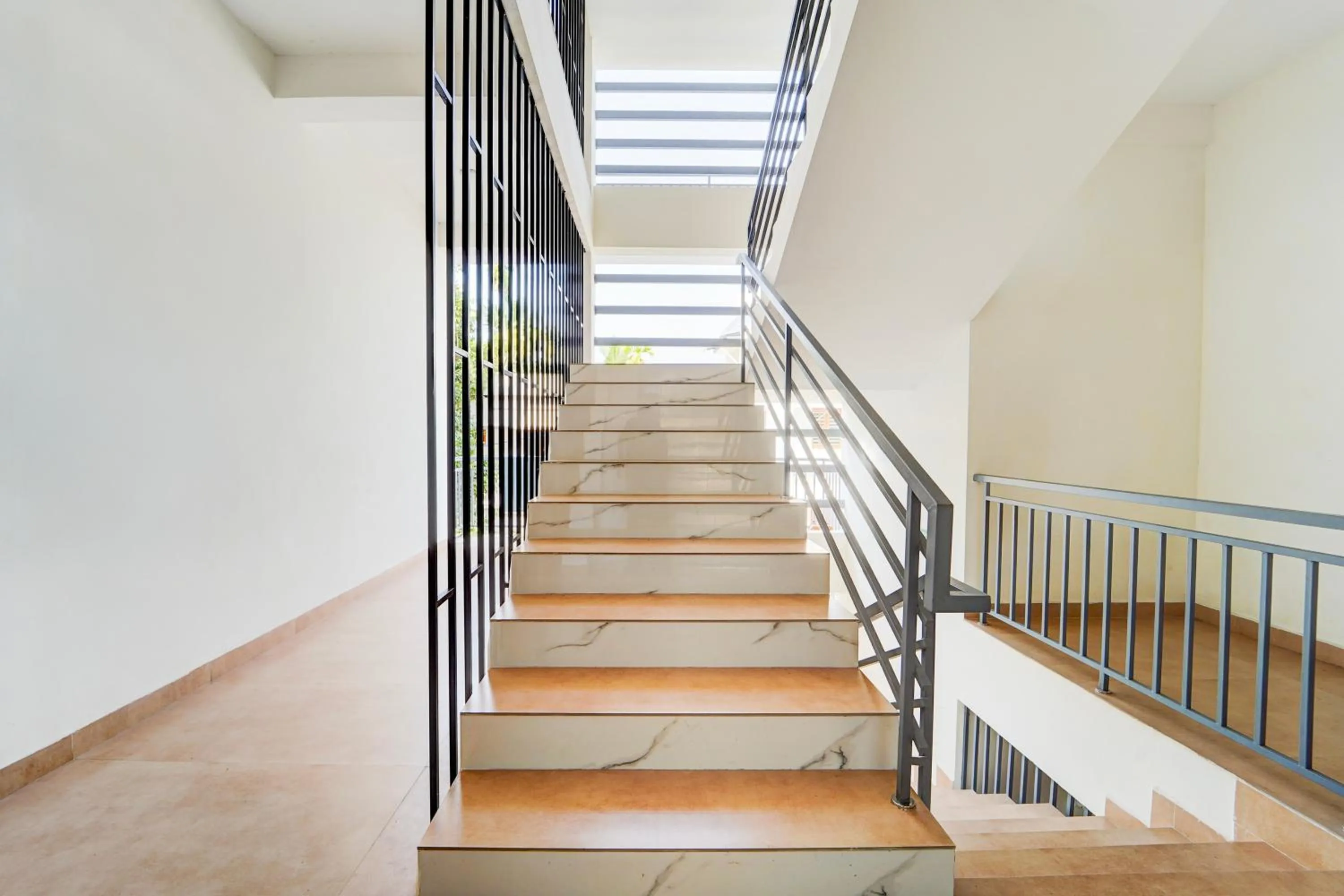 Lobby or reception in Super Hotel O North Kalamassery