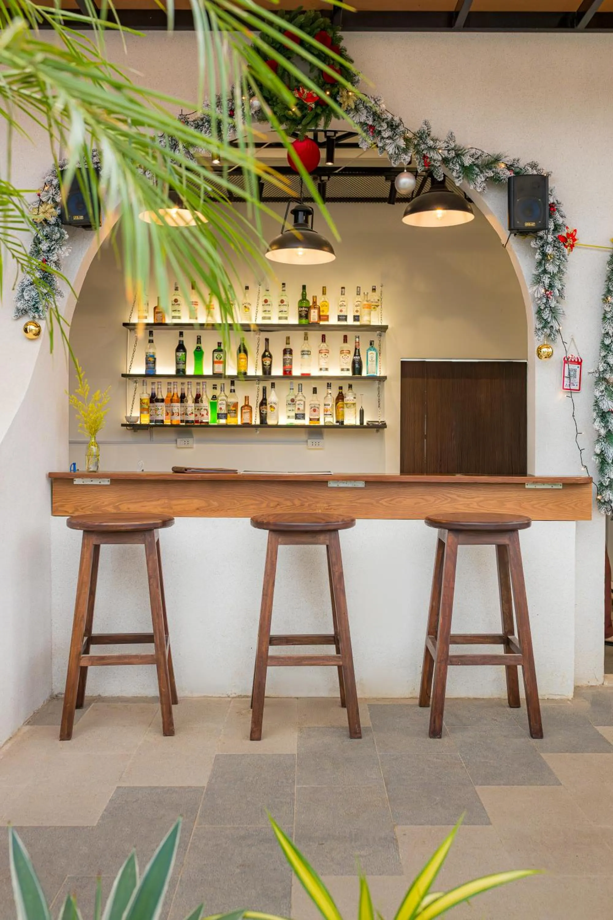 Sunrise Mountain View Resort