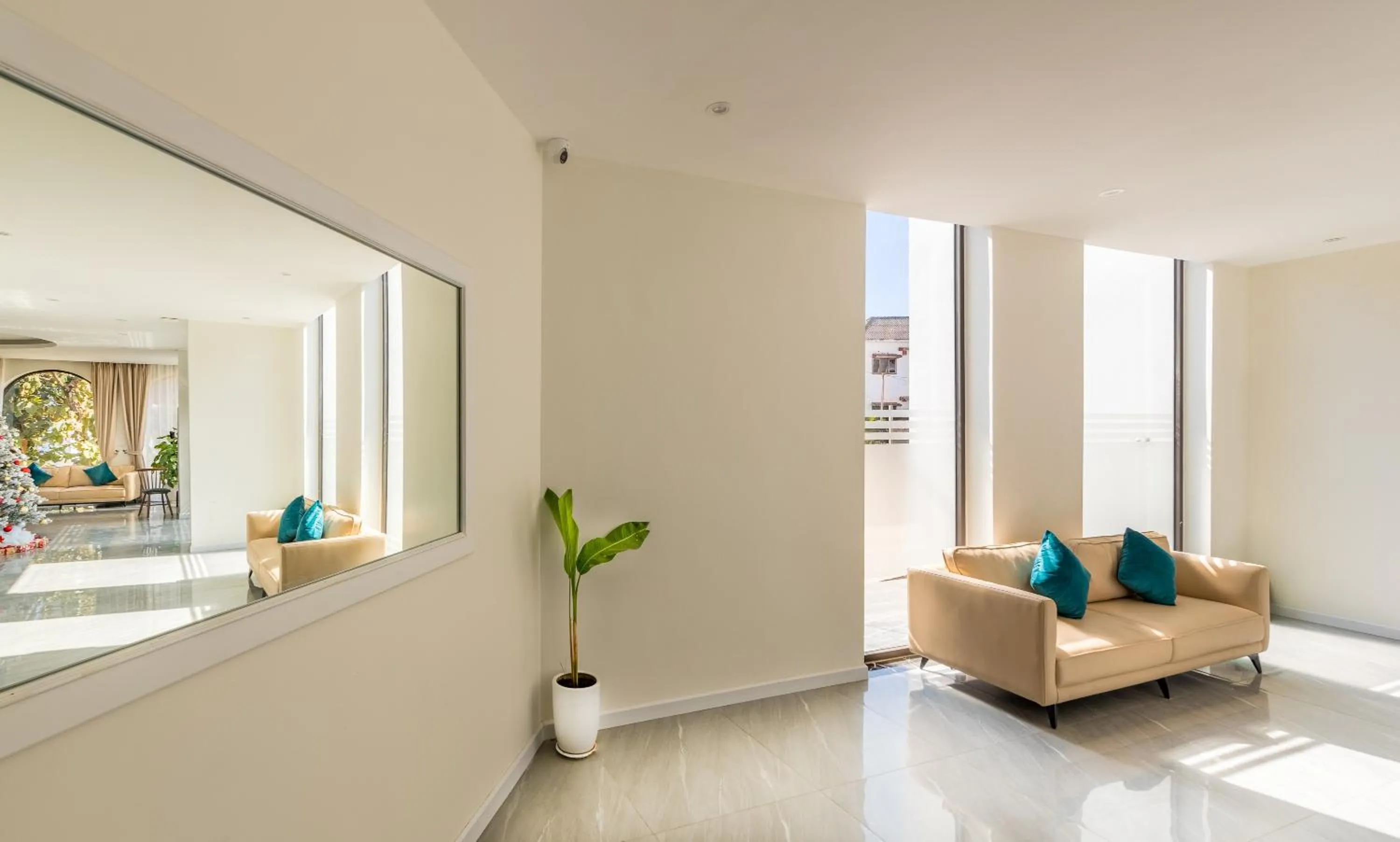 Sunrise Mountain View Resort