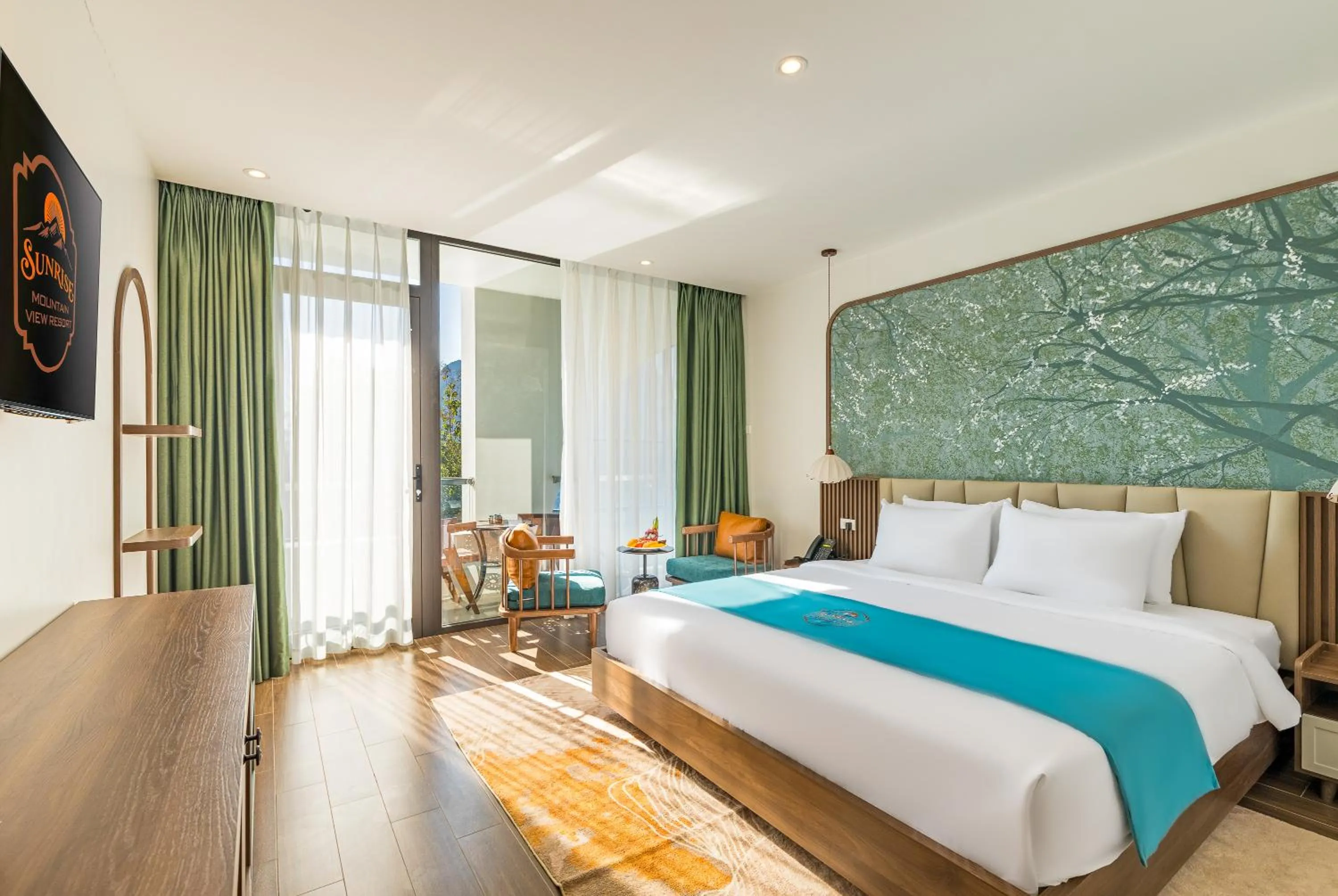 Bed in Sunrise Mountain View Resort