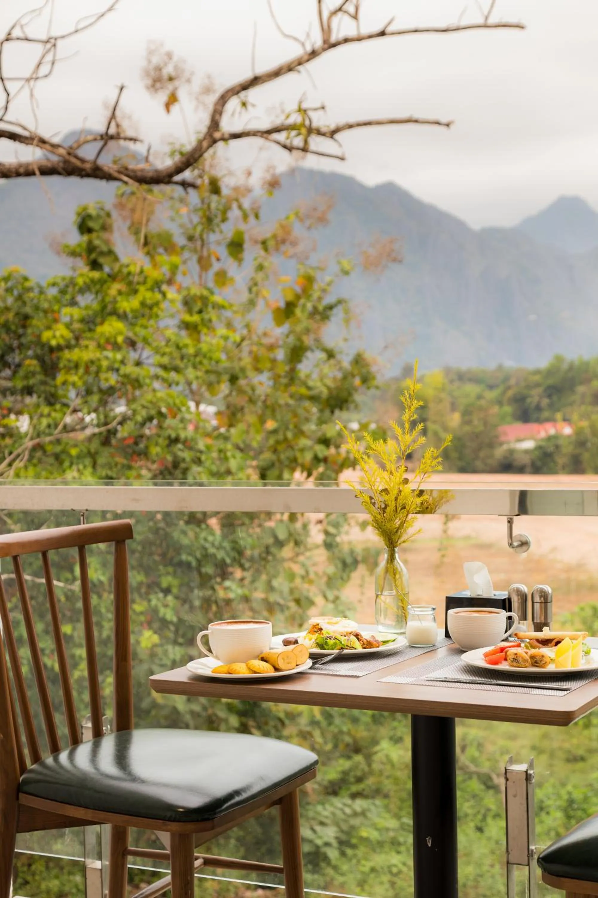 Sunrise Mountain View Resort