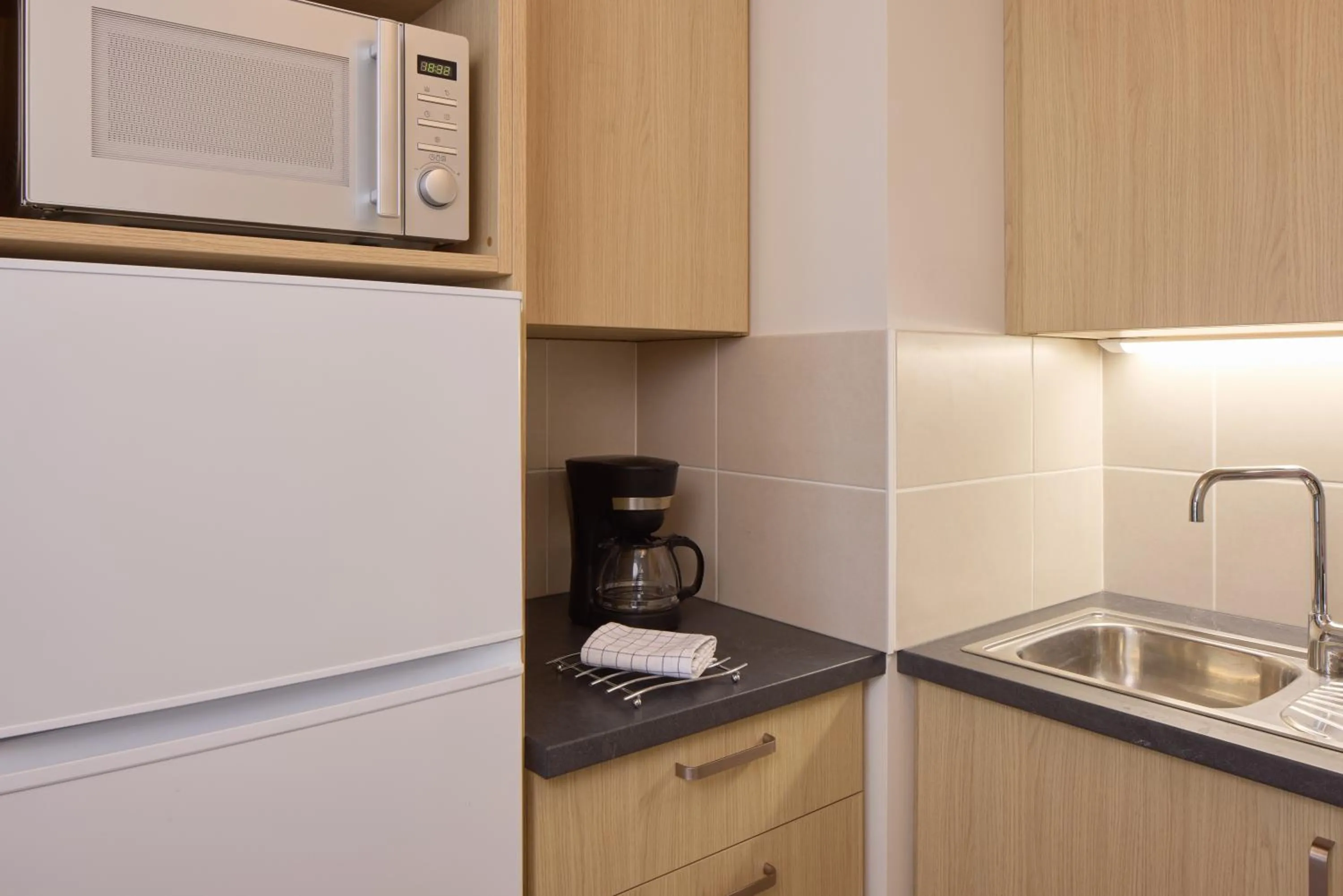 Two-Bedroom Apartment in Quality Aparthotel Pau Porte Des Pyrénées