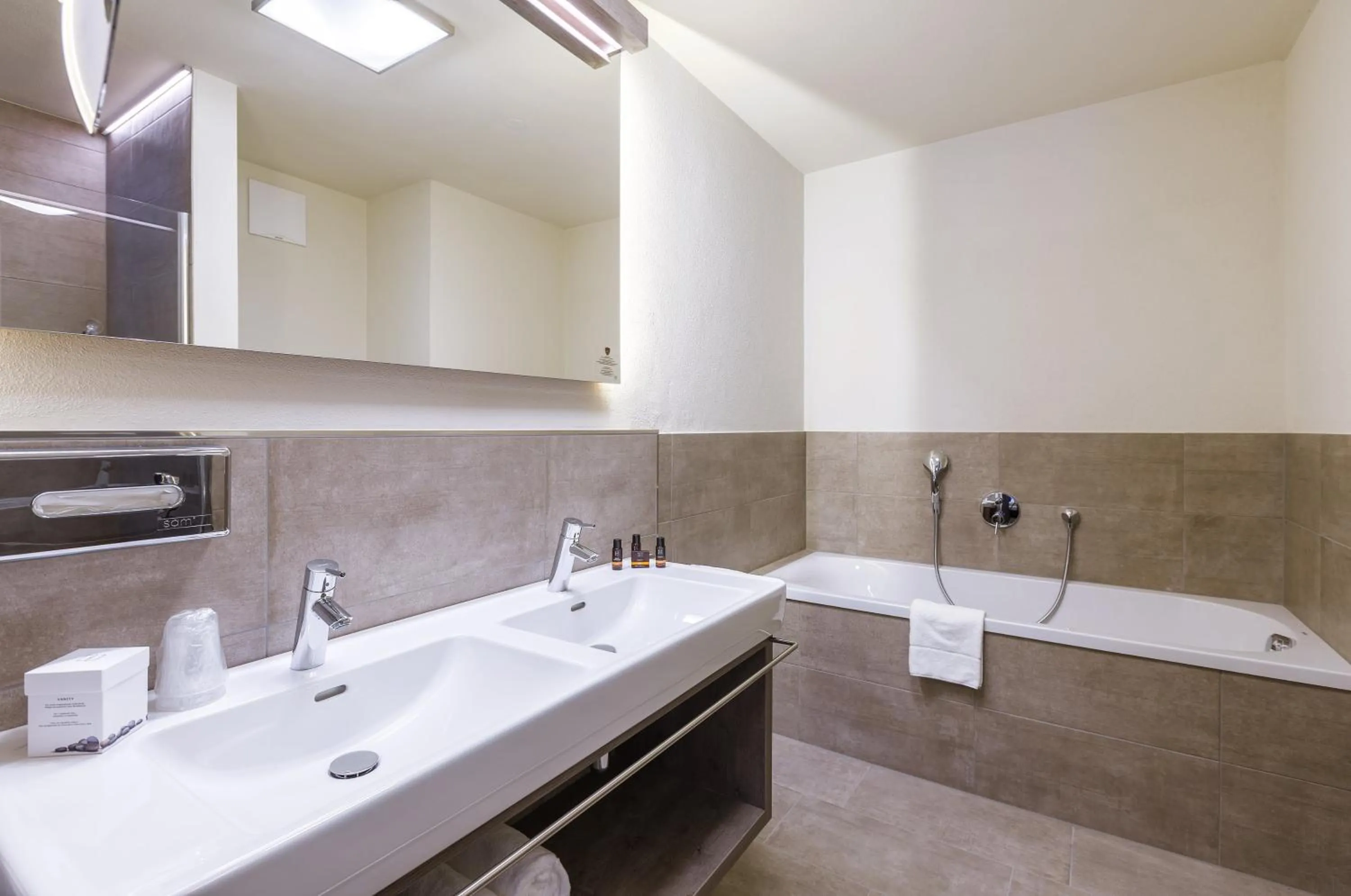 Bathroom in AvenidA Mountain Lodges Saalbach