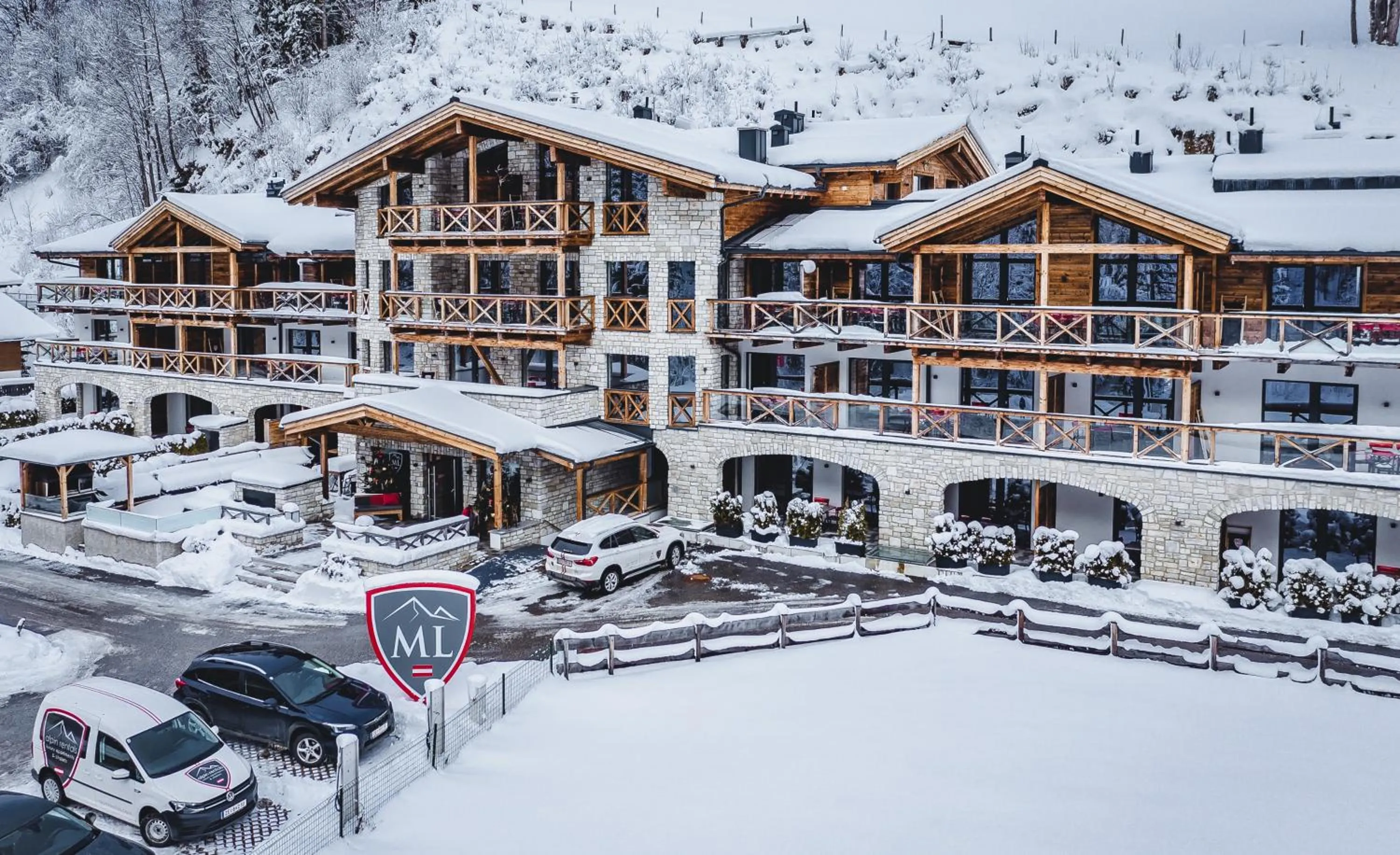 Property building in AvenidA Mountain Lodges Saalbach
