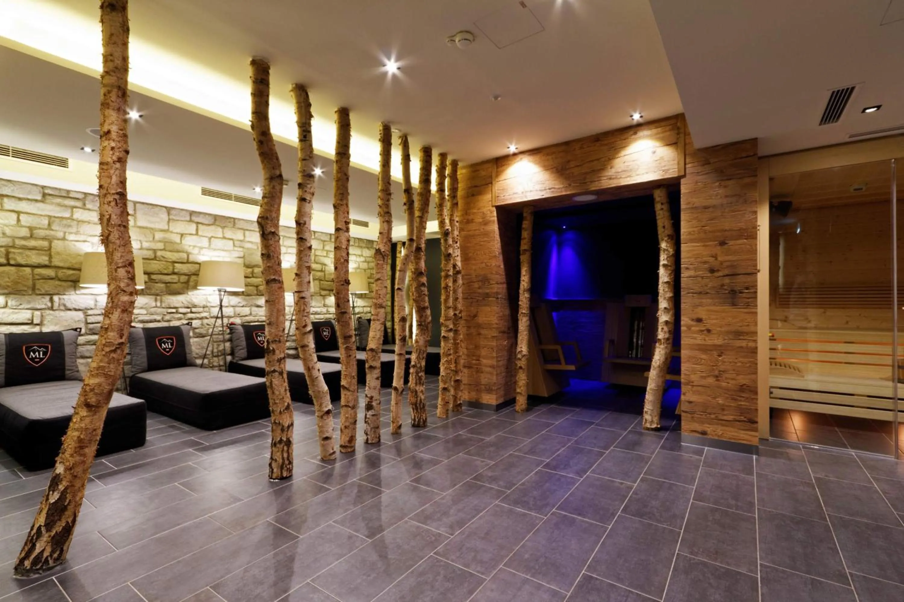 Spa and wellness centre/facilities in AvenidA Mountain Lodges Saalbach