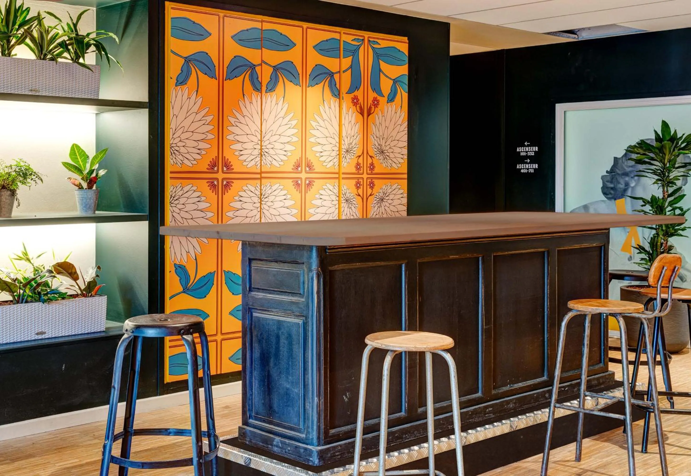 Seating area in B&B HOME Paris Mairie de Saint-Ouen