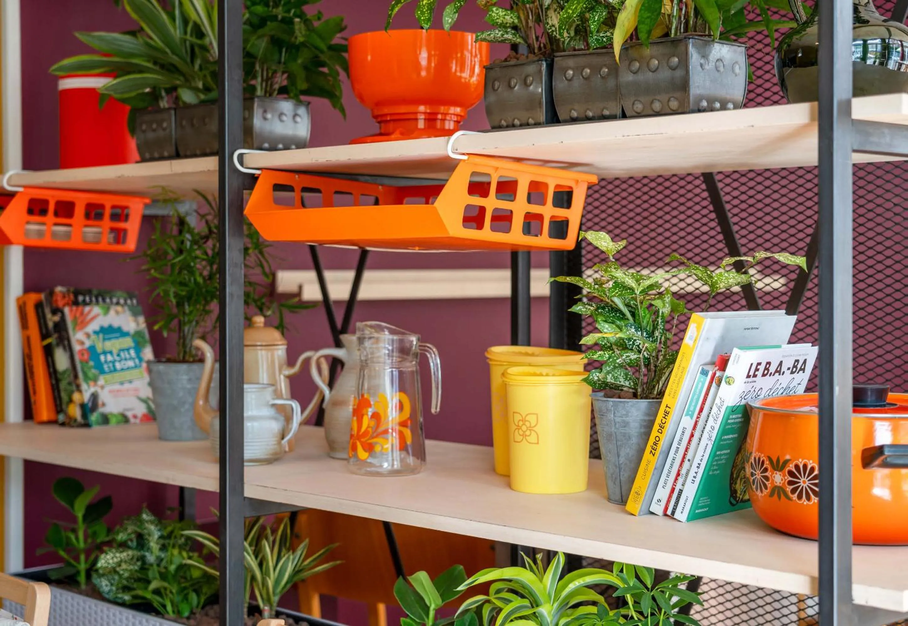 Decorative detail in B&B HOME Paris Mairie de Saint-Ouen