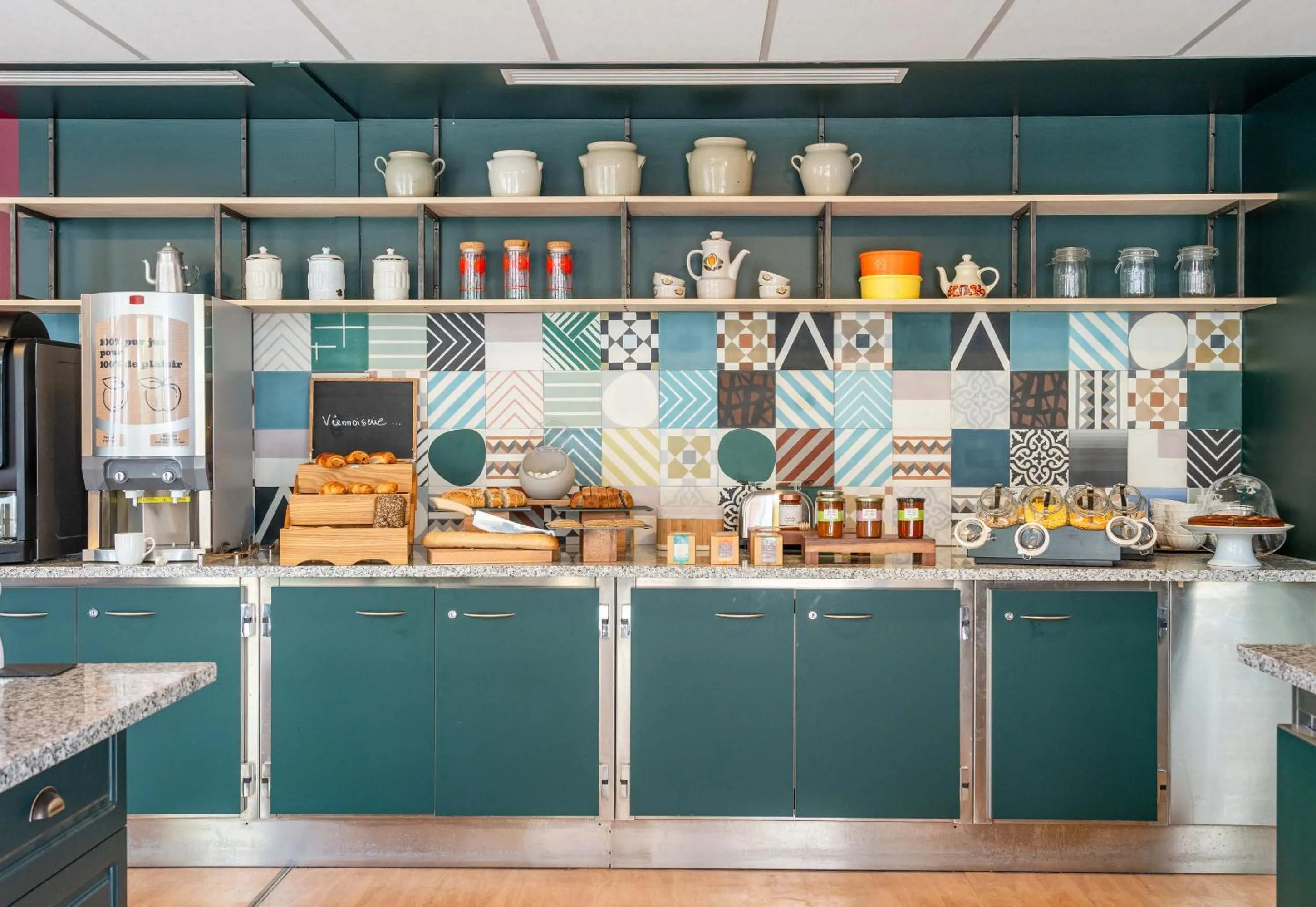 Buffet breakfast in B&B HOME Paris Mairie de Saint-Ouen