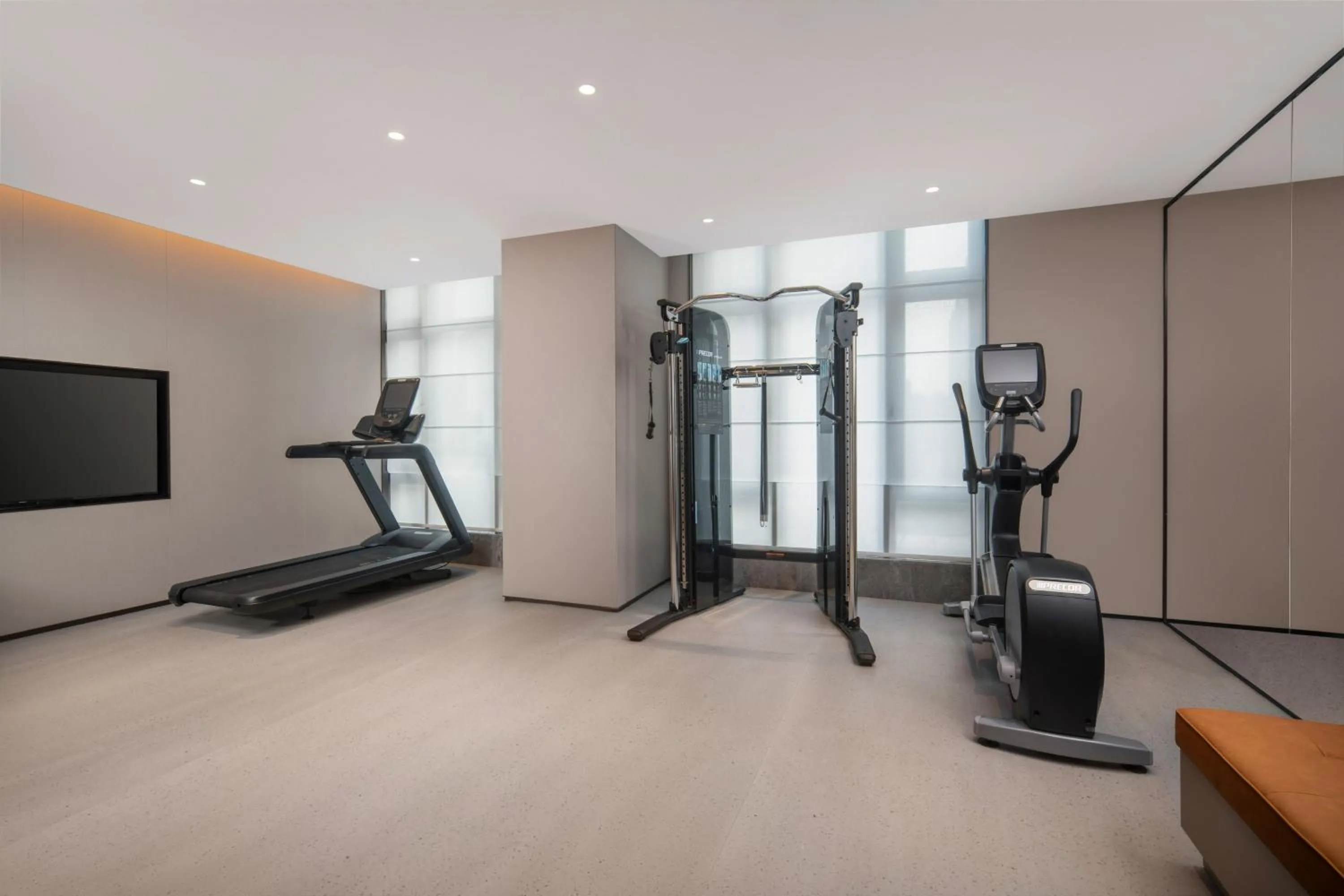 Fitness centre/facilities in Holiday Inn Express Chongqing Central Park by IHG