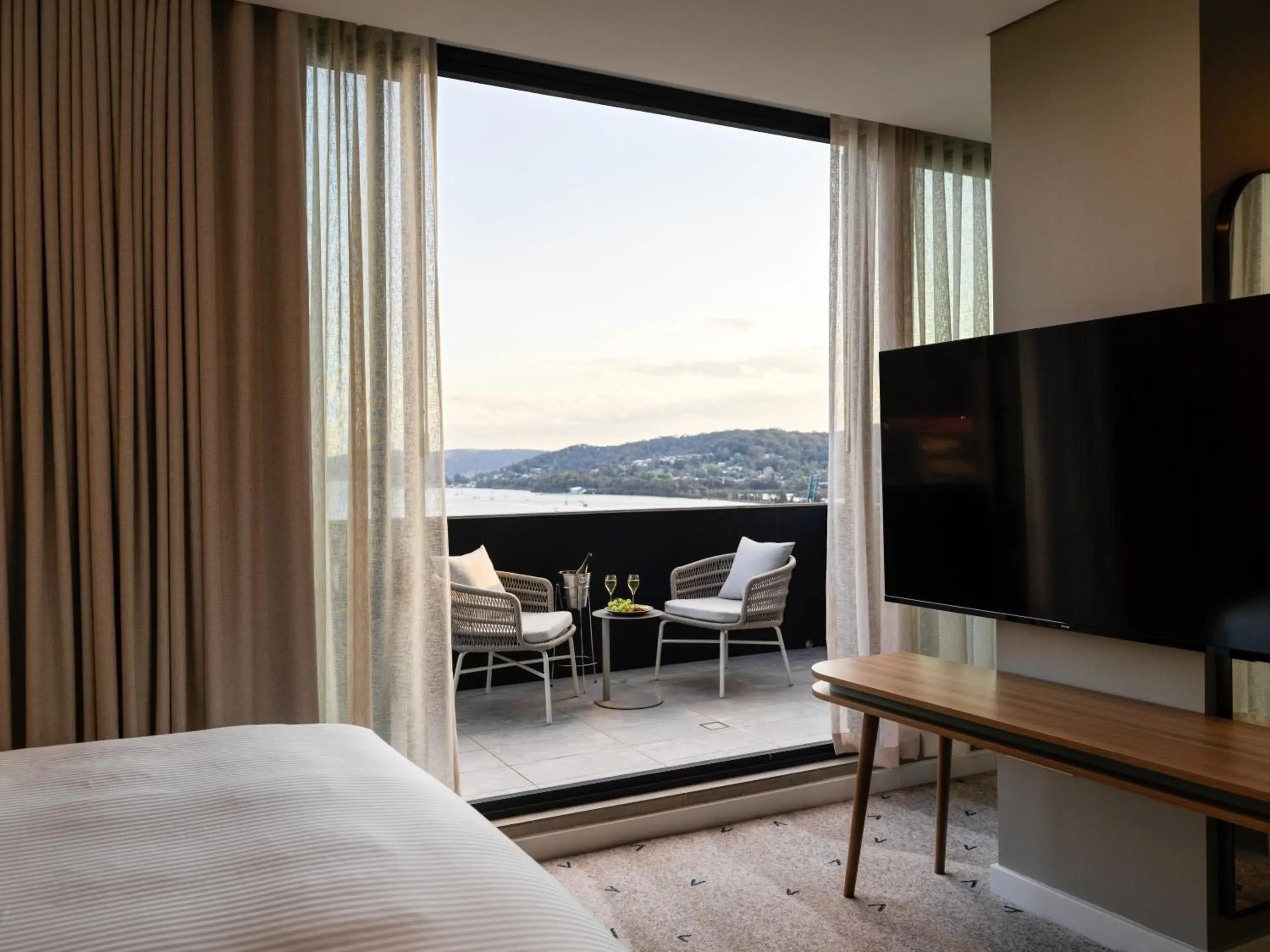 Balcony/Terrace, Bed in voco Gosford by IHG Balcony/Terrace, Bed in voco Gosford by IHG