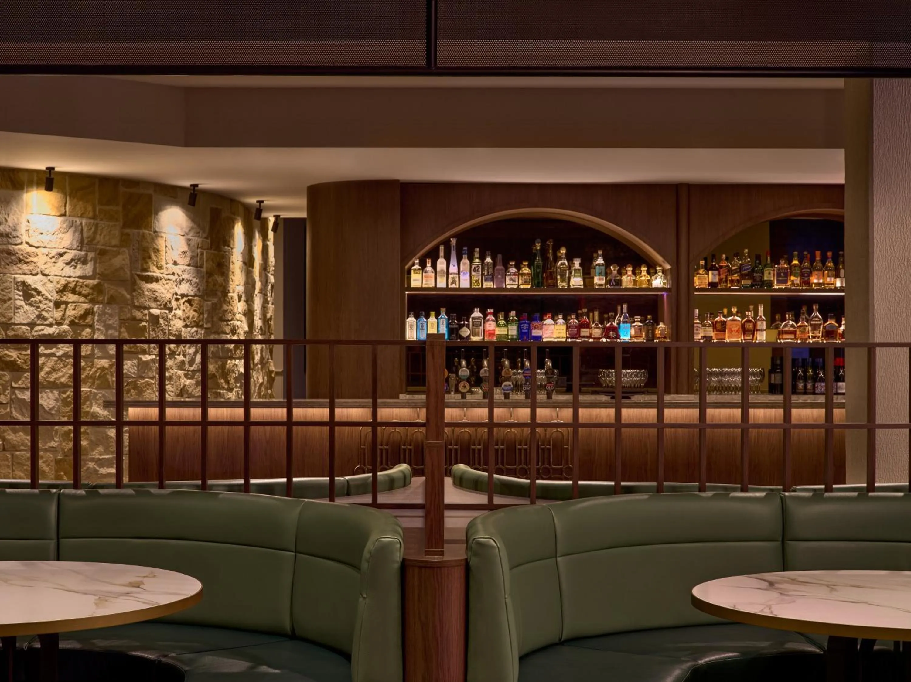 Lounge or bar in voco Gosford by IHG