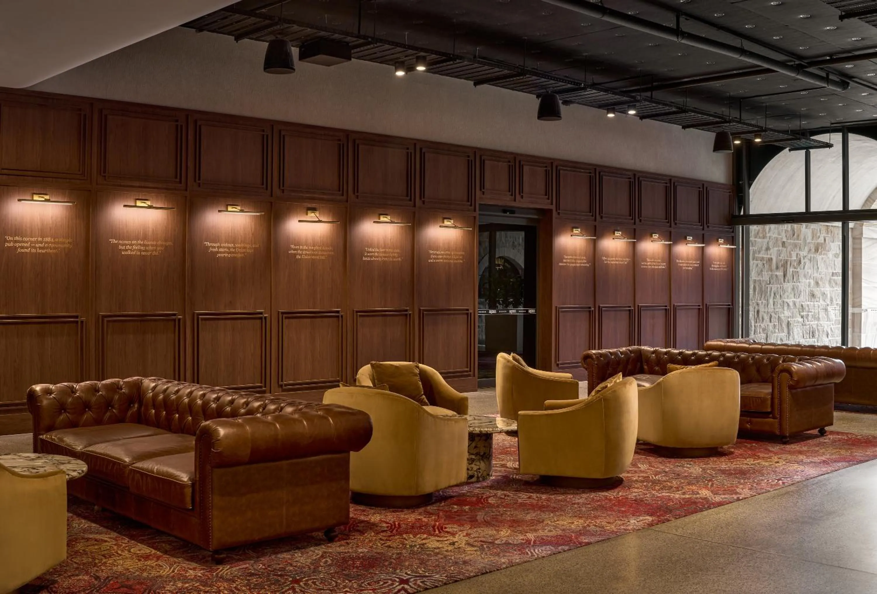 Lounge or bar in voco Gosford by IHG