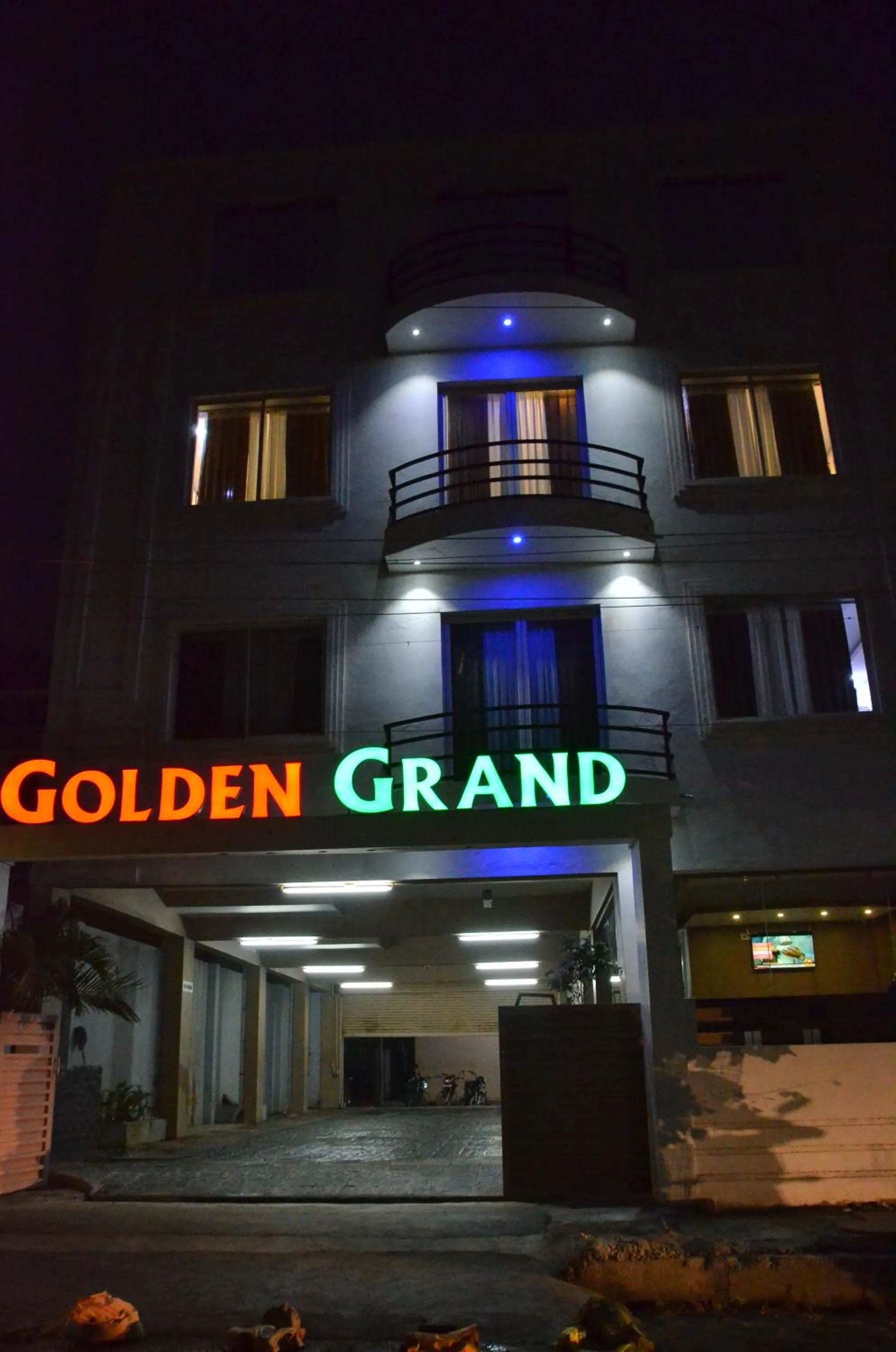 Golden Grand by Xury Hotels