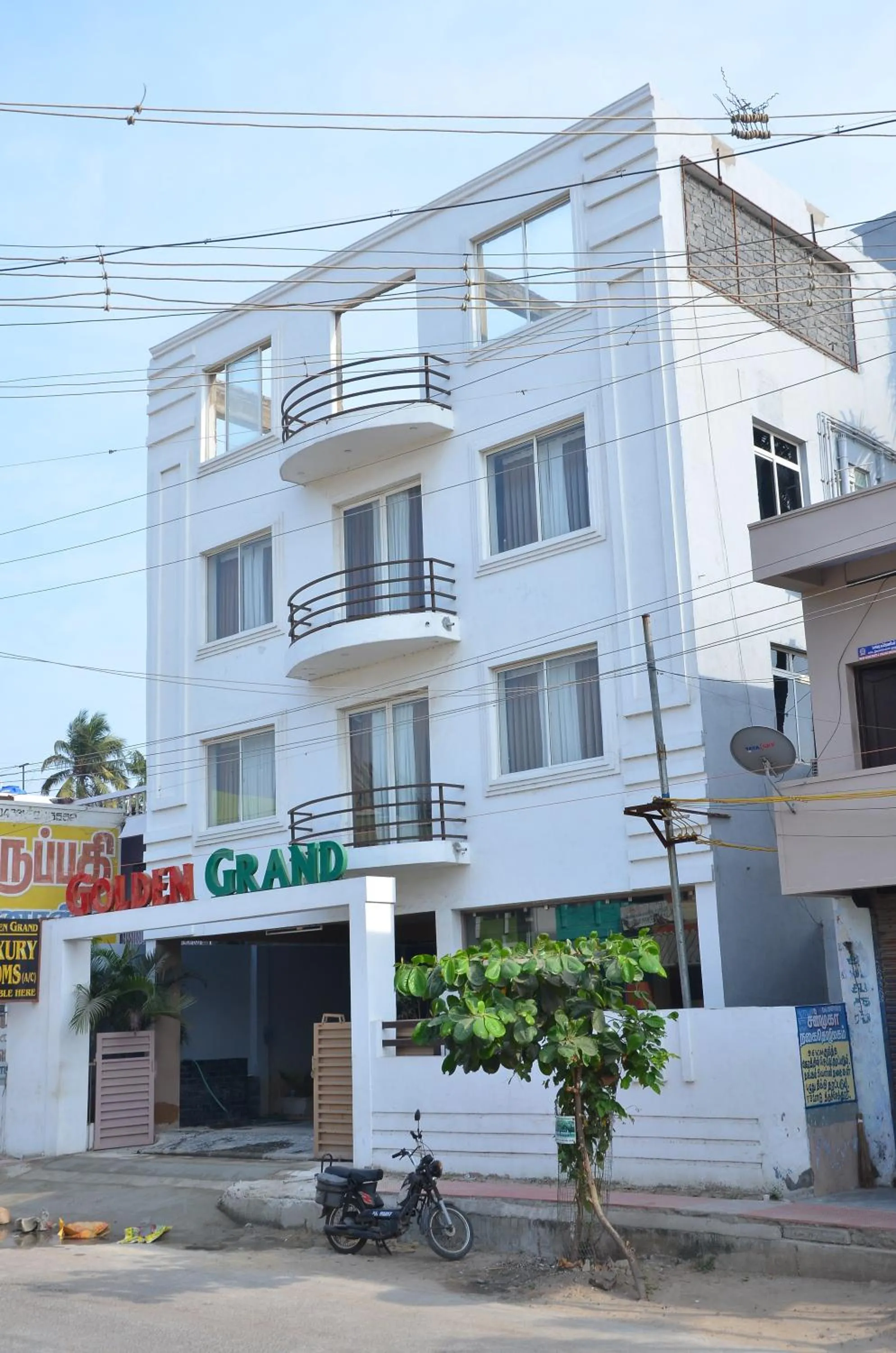 Golden Grand by Xury Hotels