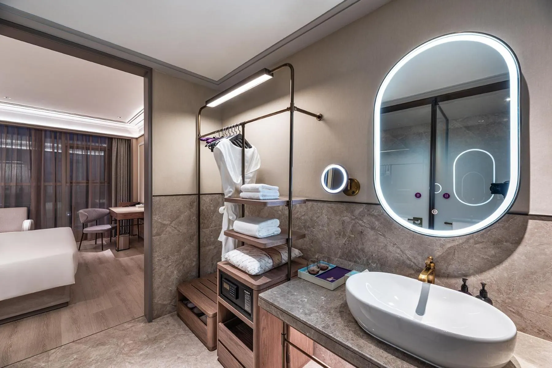 Bed in Mercure Hangzhou Qingchun