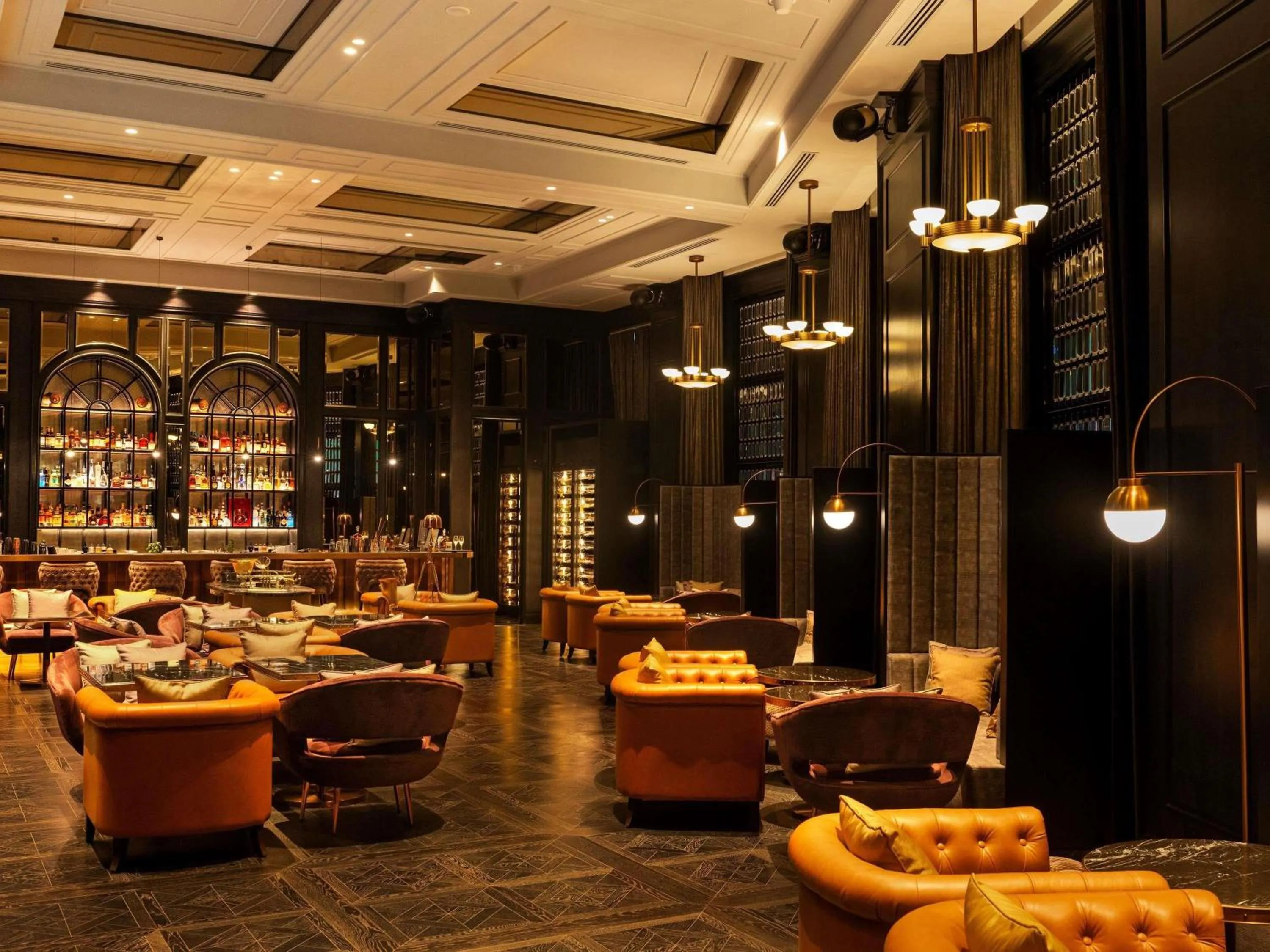 Lounge or bar in Fairmont Mumbai