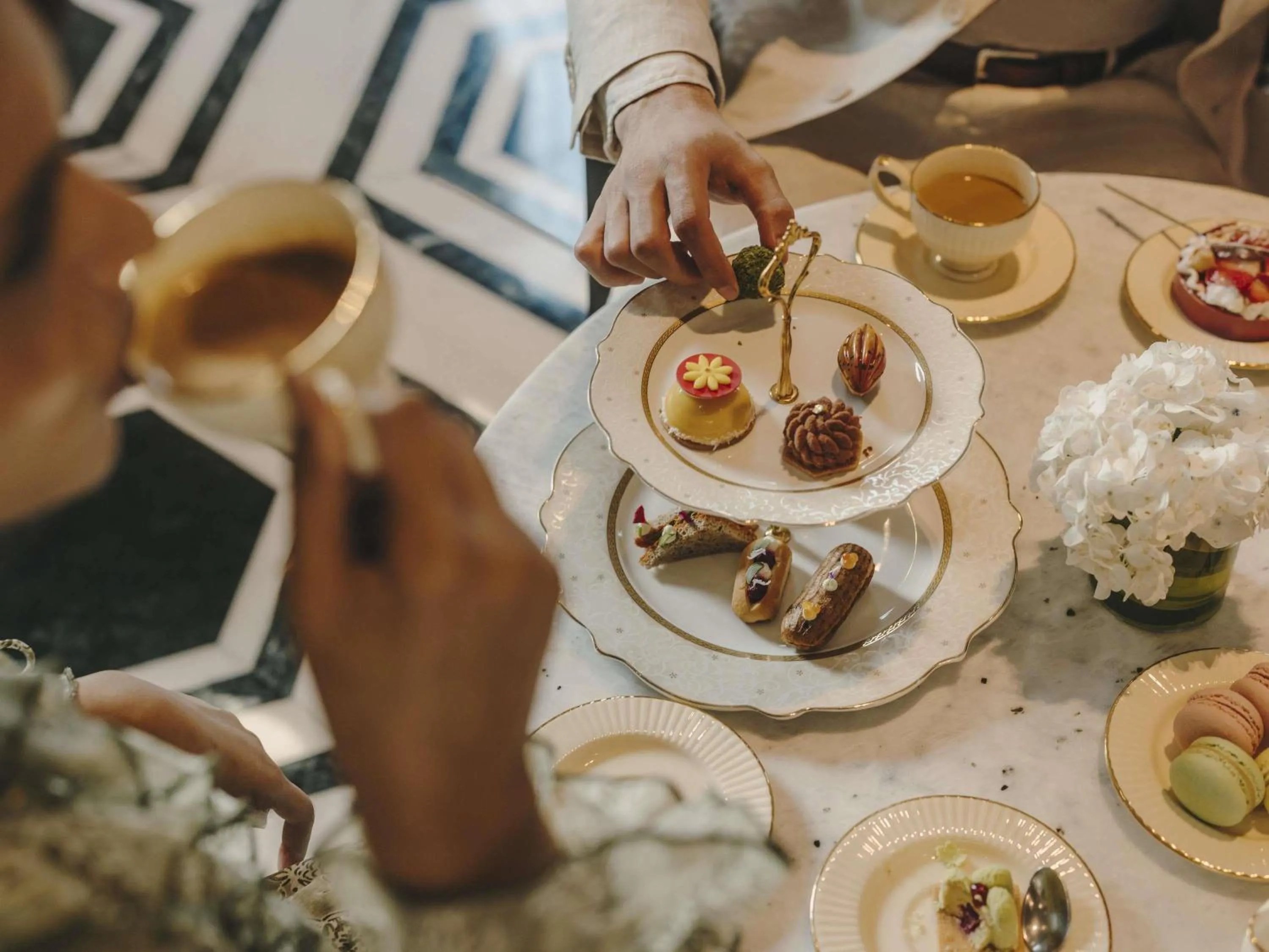 Restaurant/places to eat in Fairmont Mumbai