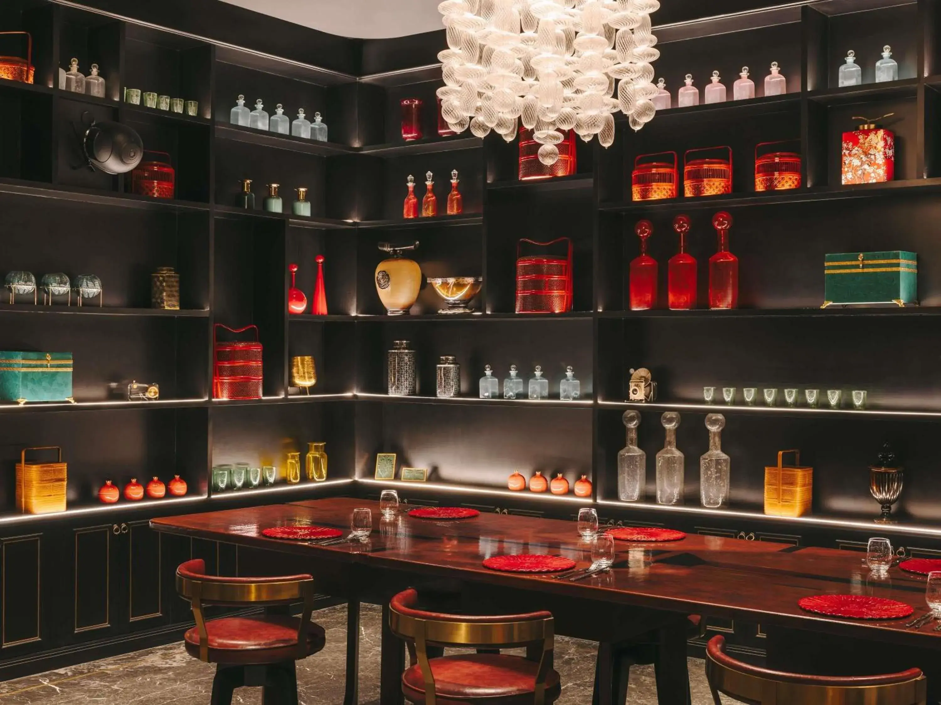 Restaurant/places to eat in Fairmont Mumbai Restaurant/places to eat in Fairmont Mumbai