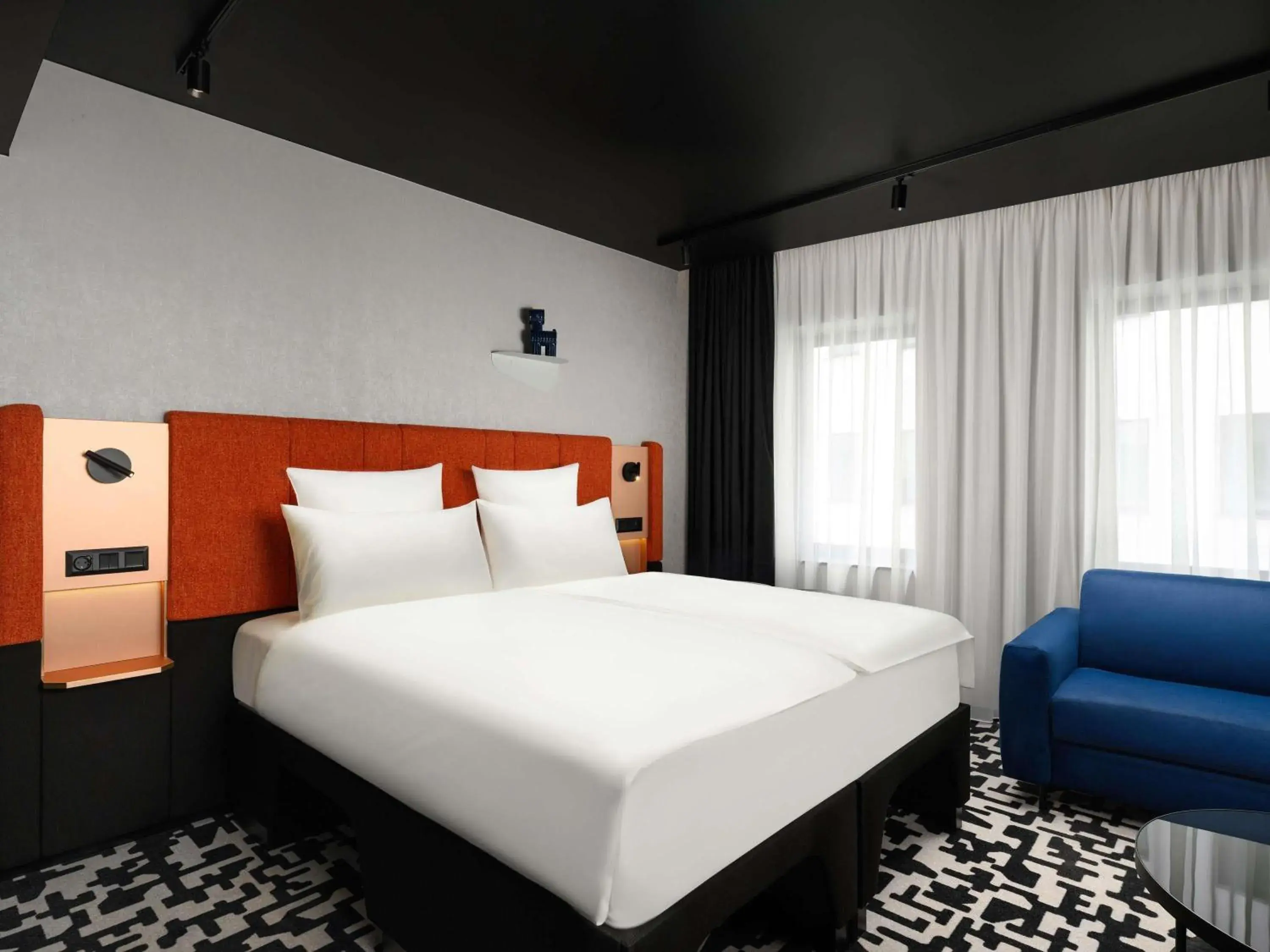 Bedroom, Bed in TRIBE Budapest Airport Bedroom, Bed in TRIBE Budapest Airport