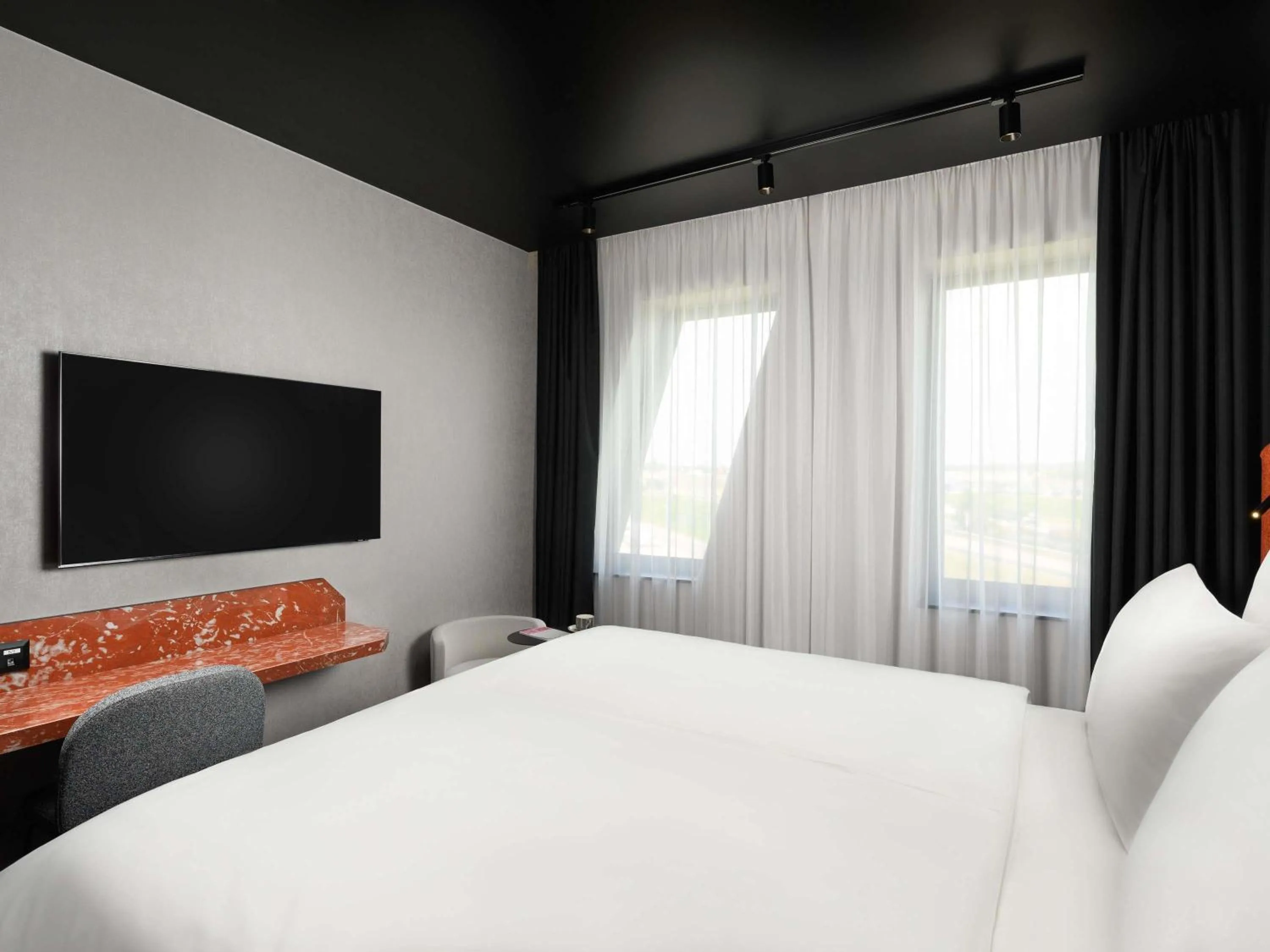 Bedroom, Bed in TRIBE Budapest Airport