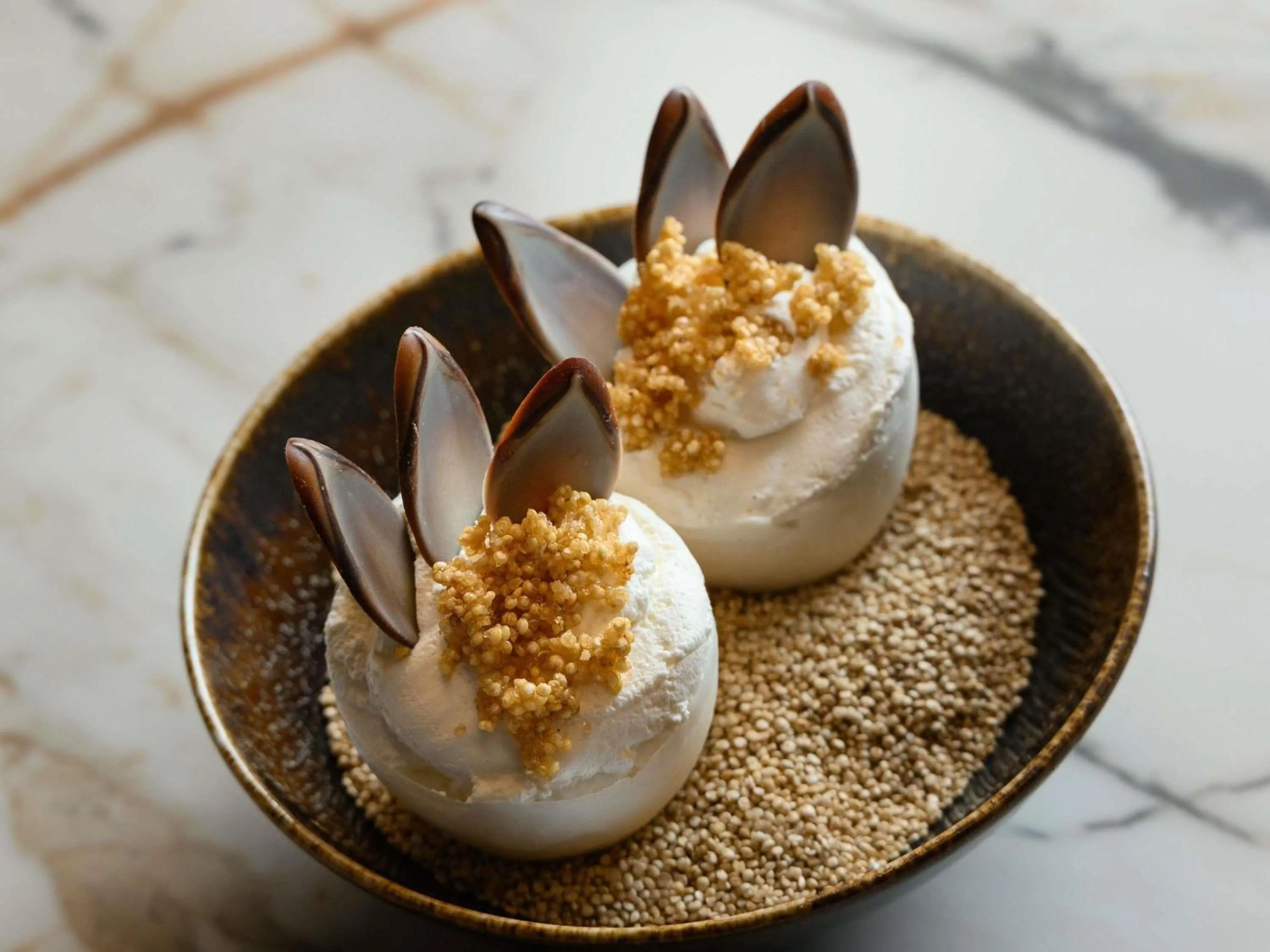 Lounge or bar in TRIBE Budapest Airport