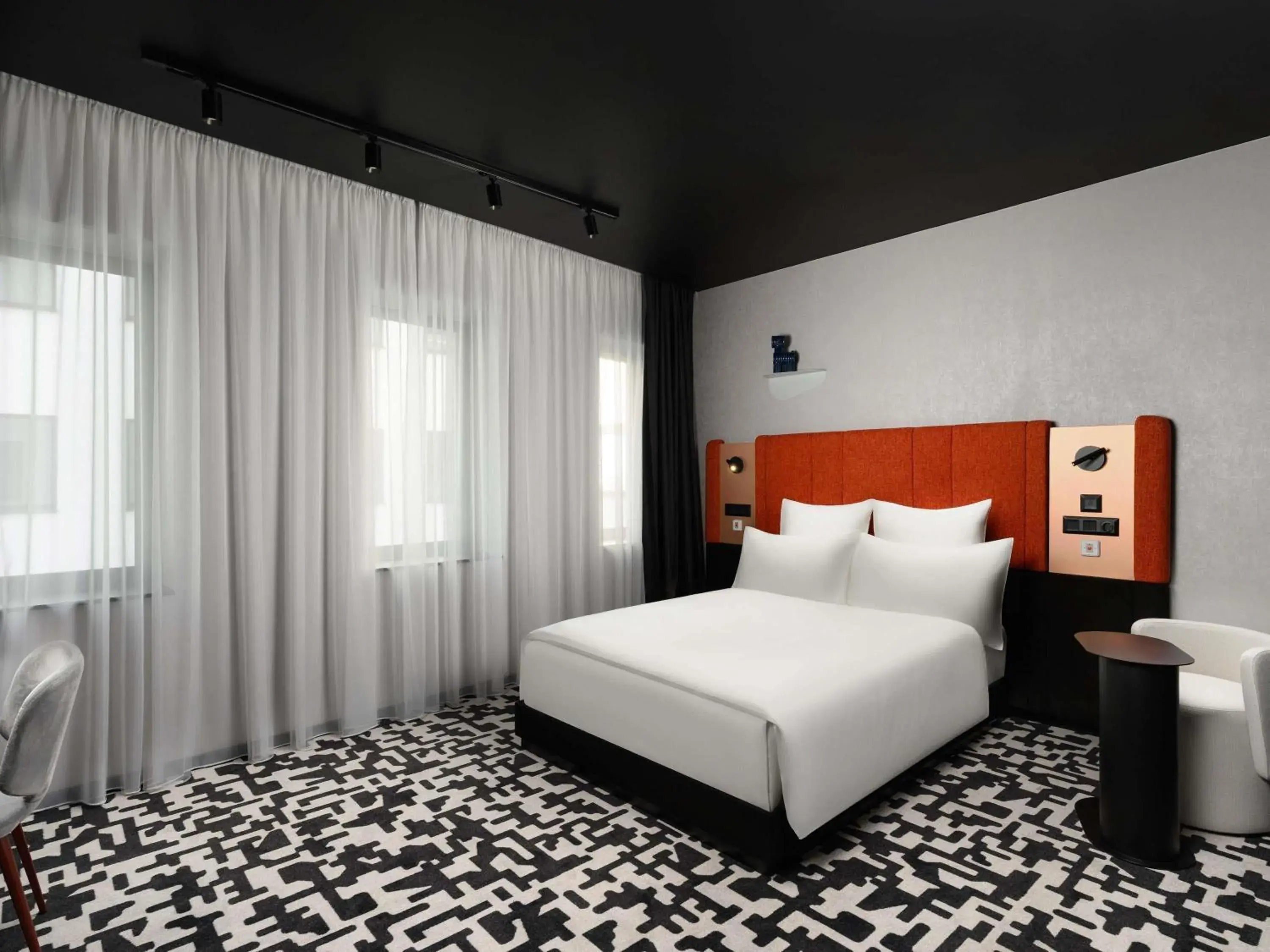 Bedroom, Bed in TRIBE Budapest Airport Bedroom, Bed in TRIBE Budapest Airport