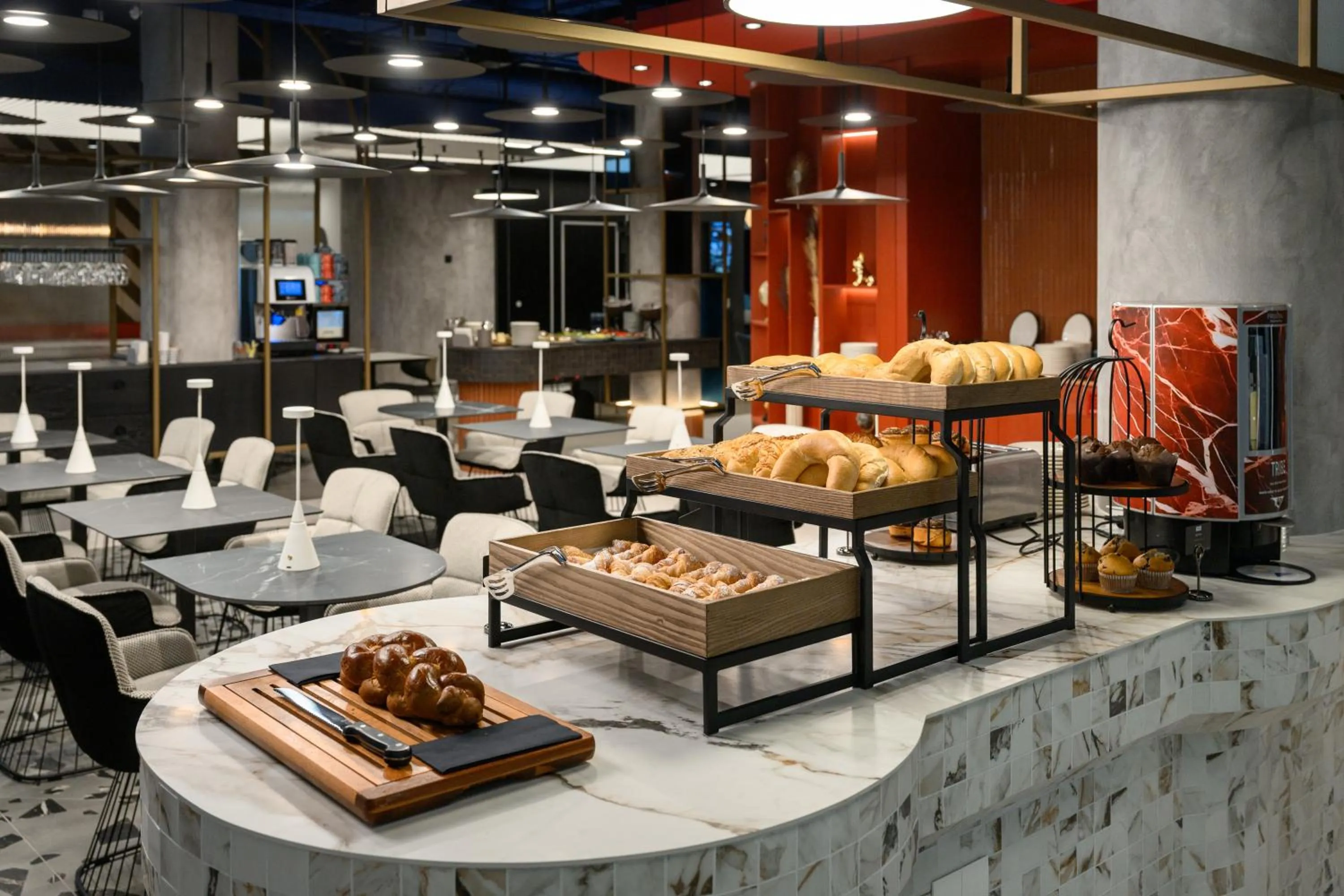 Restaurant/places to eat in TRIBE Budapest Airport