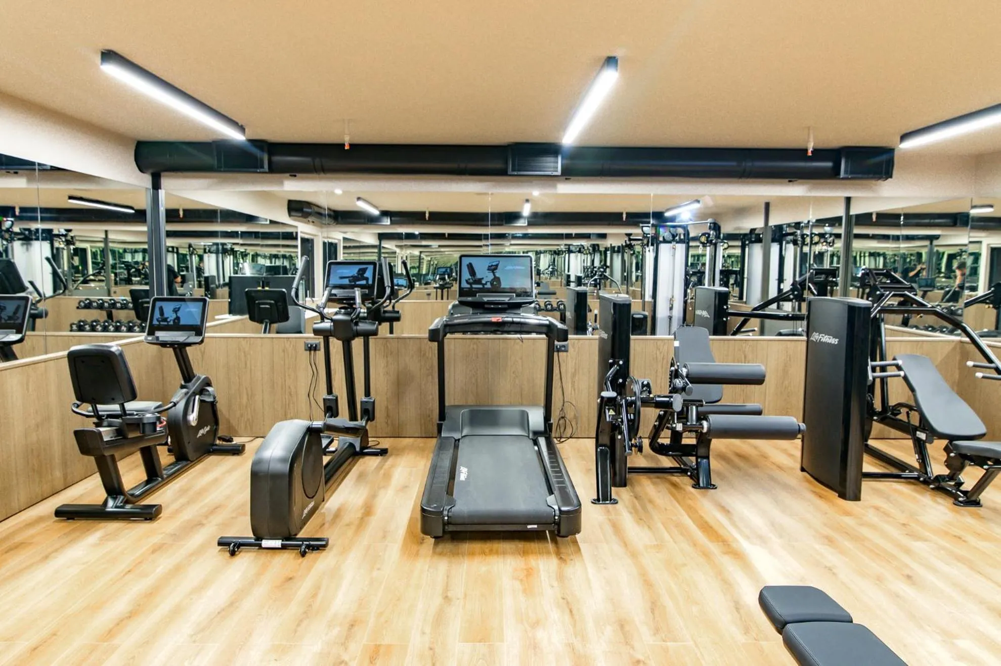 Fitness centre/facilities in Rocca a Mare Heraklion - Handwritten Collection