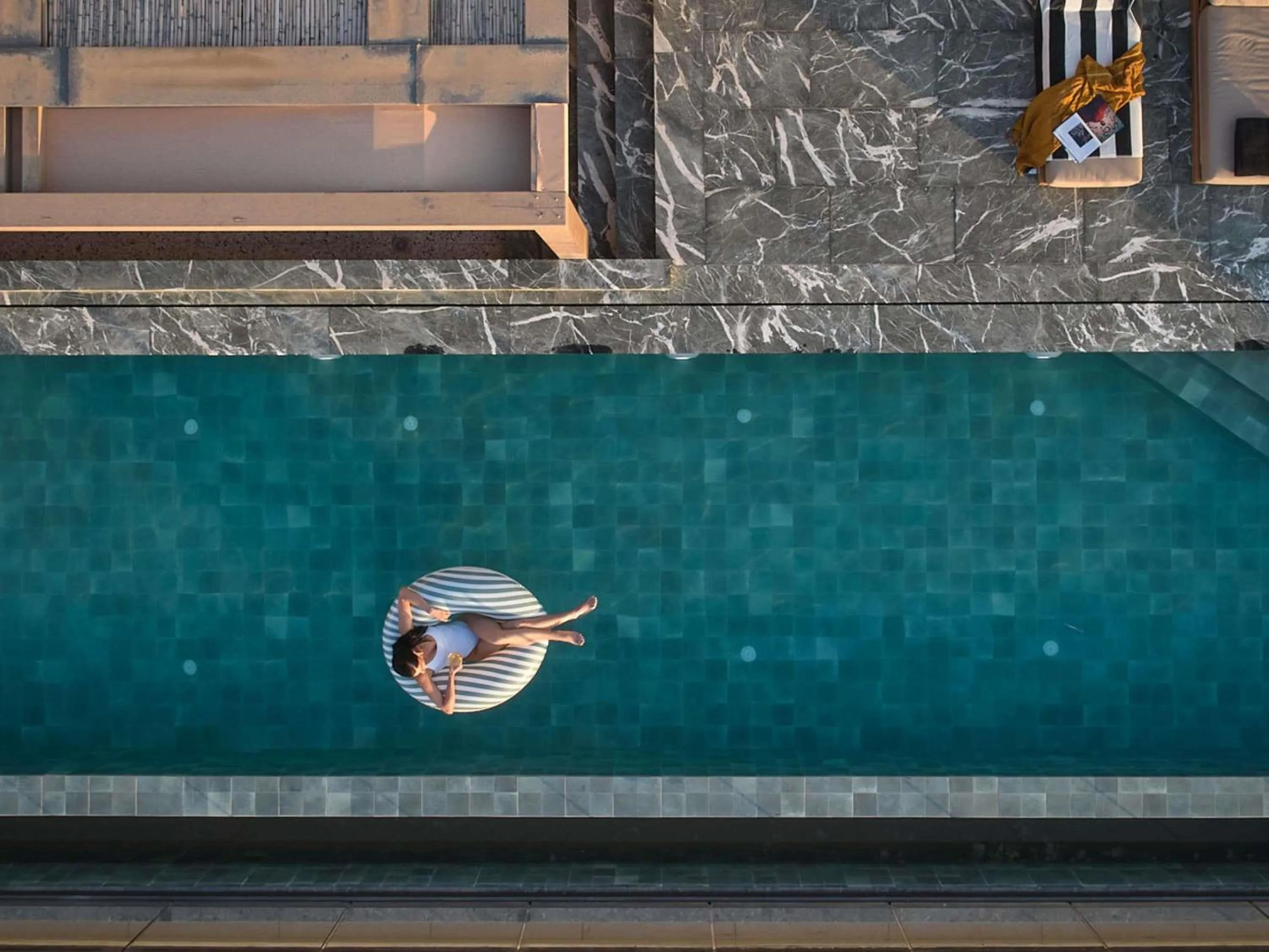 Property building in Rocca a Mare Heraklion - Handwritten Collection