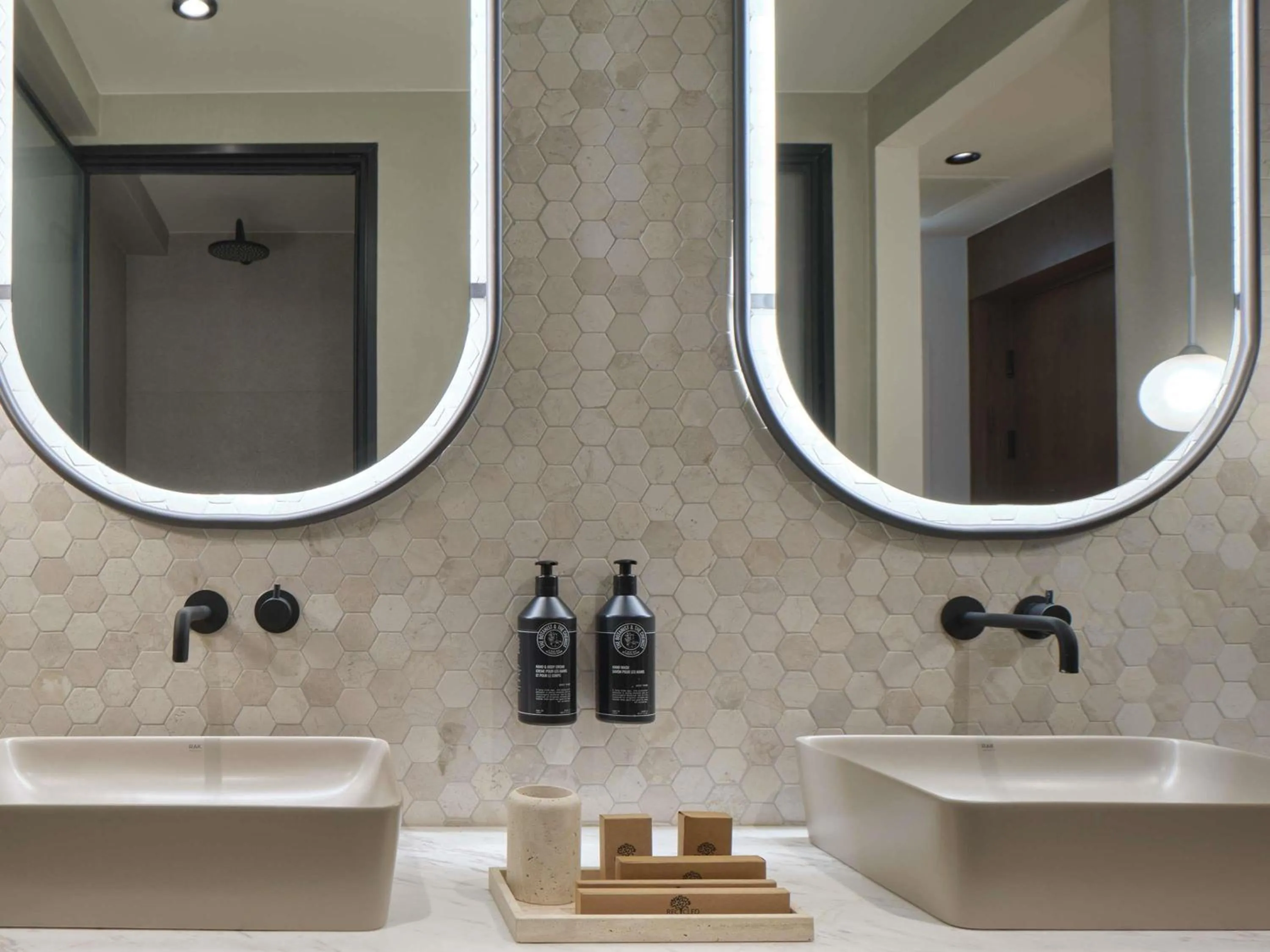 Bedroom in Rocca a Mare Heraklion - Handwritten Collection