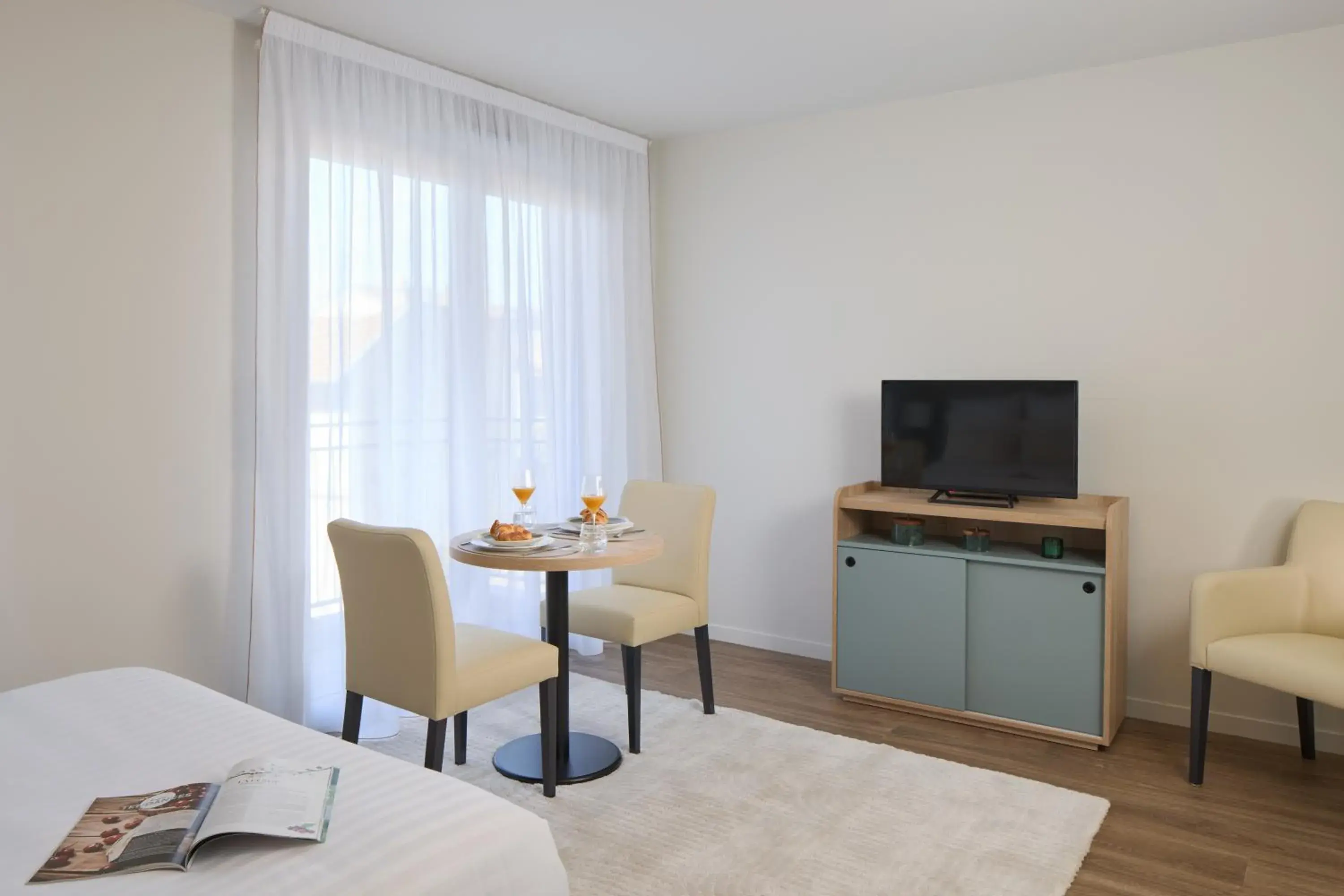 Bed in Zenitude Quality Aparthotel Nancy Centre Bed in Zenitude Quality Aparthotel Nancy Centre