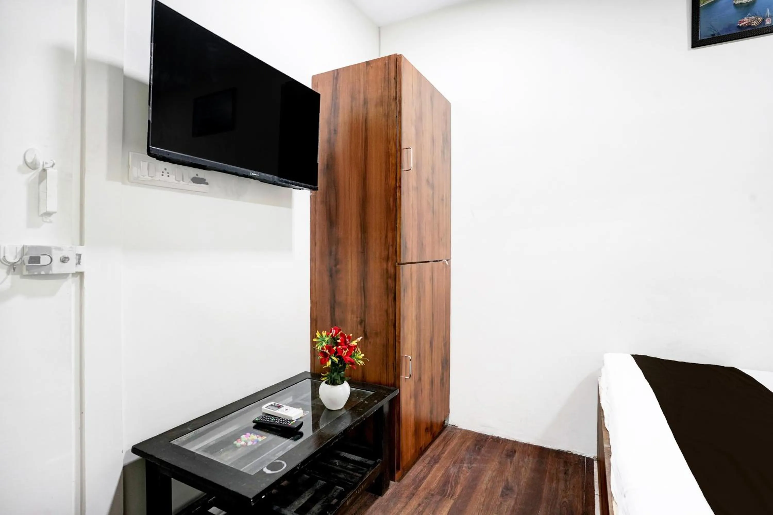 Bedroom in Super Hotel O BKC Santacruz East