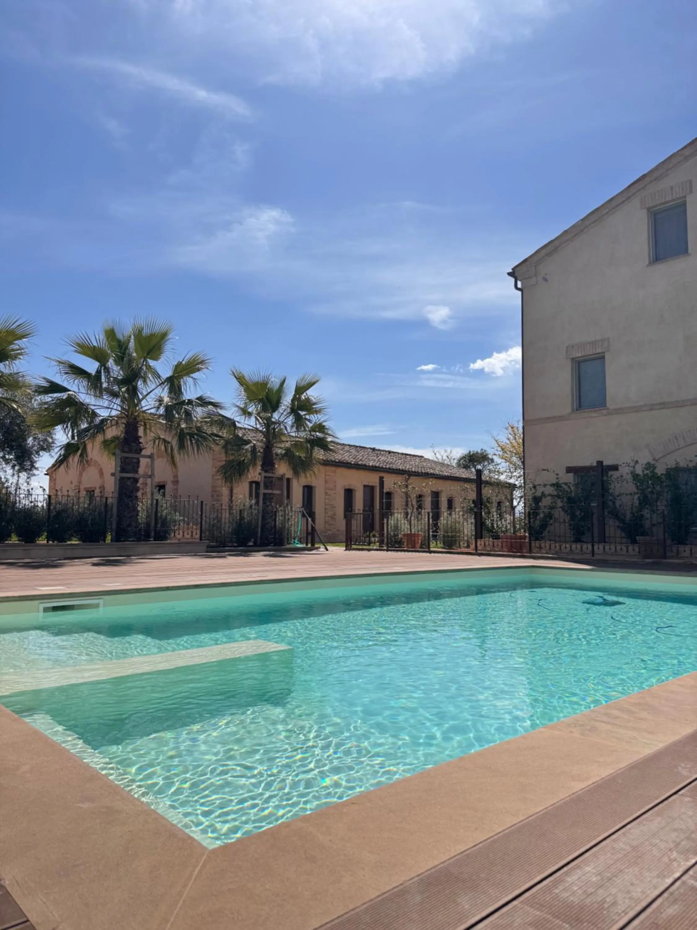 Swimming pool in Relais La Colombaia