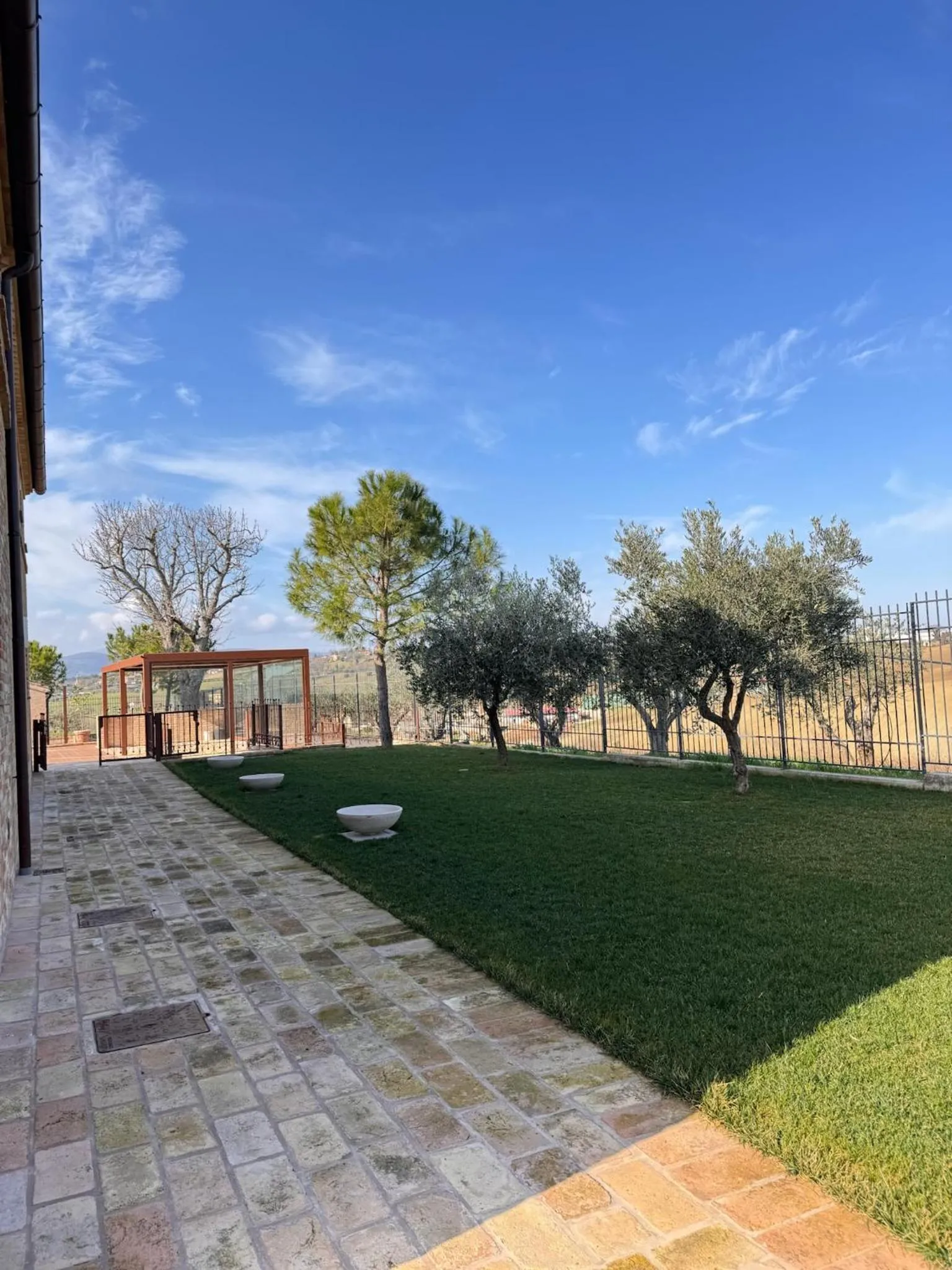 Garden view in Relais La Colombaia