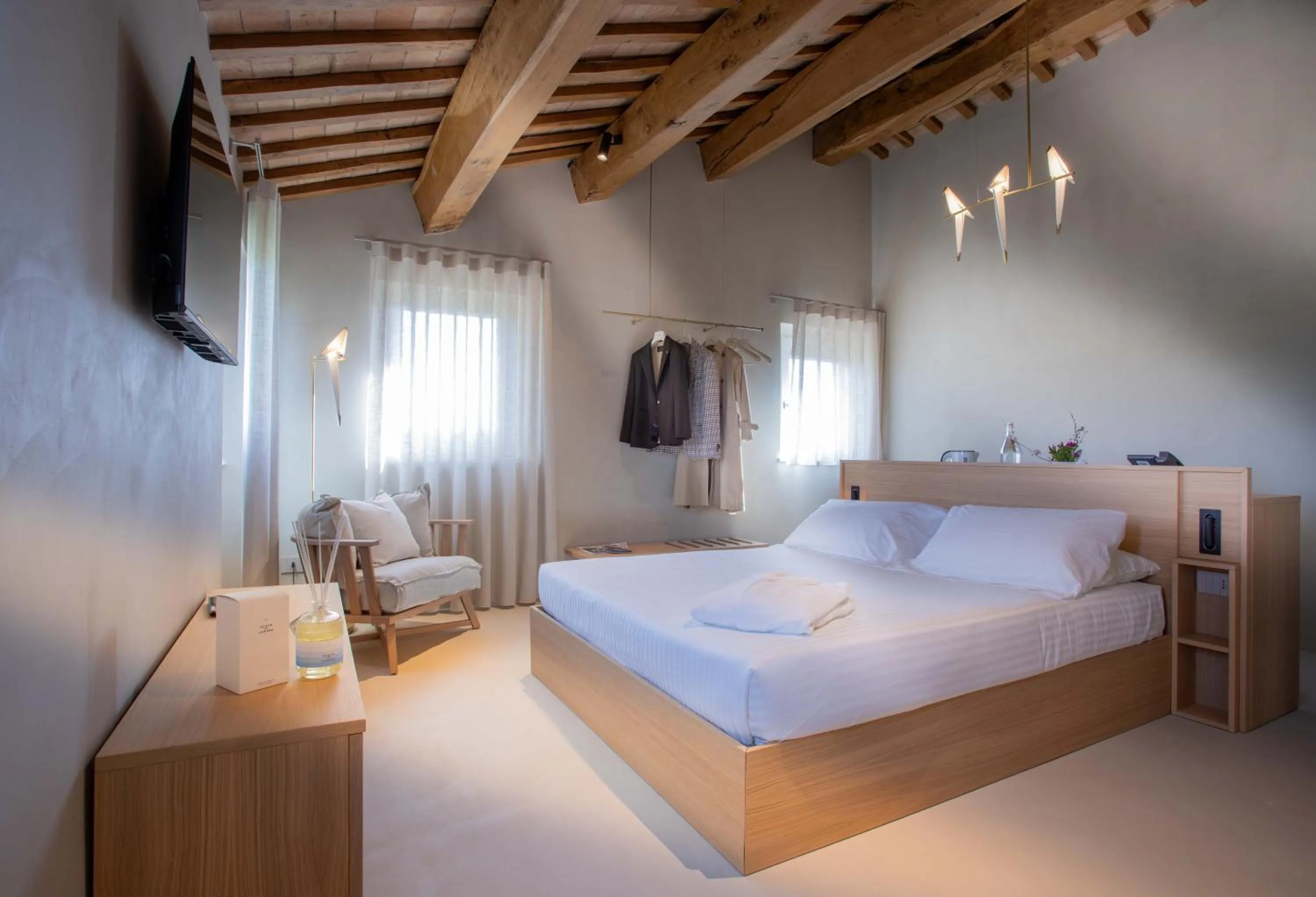 Photo of the whole room, Bed in Relais La Colombaia