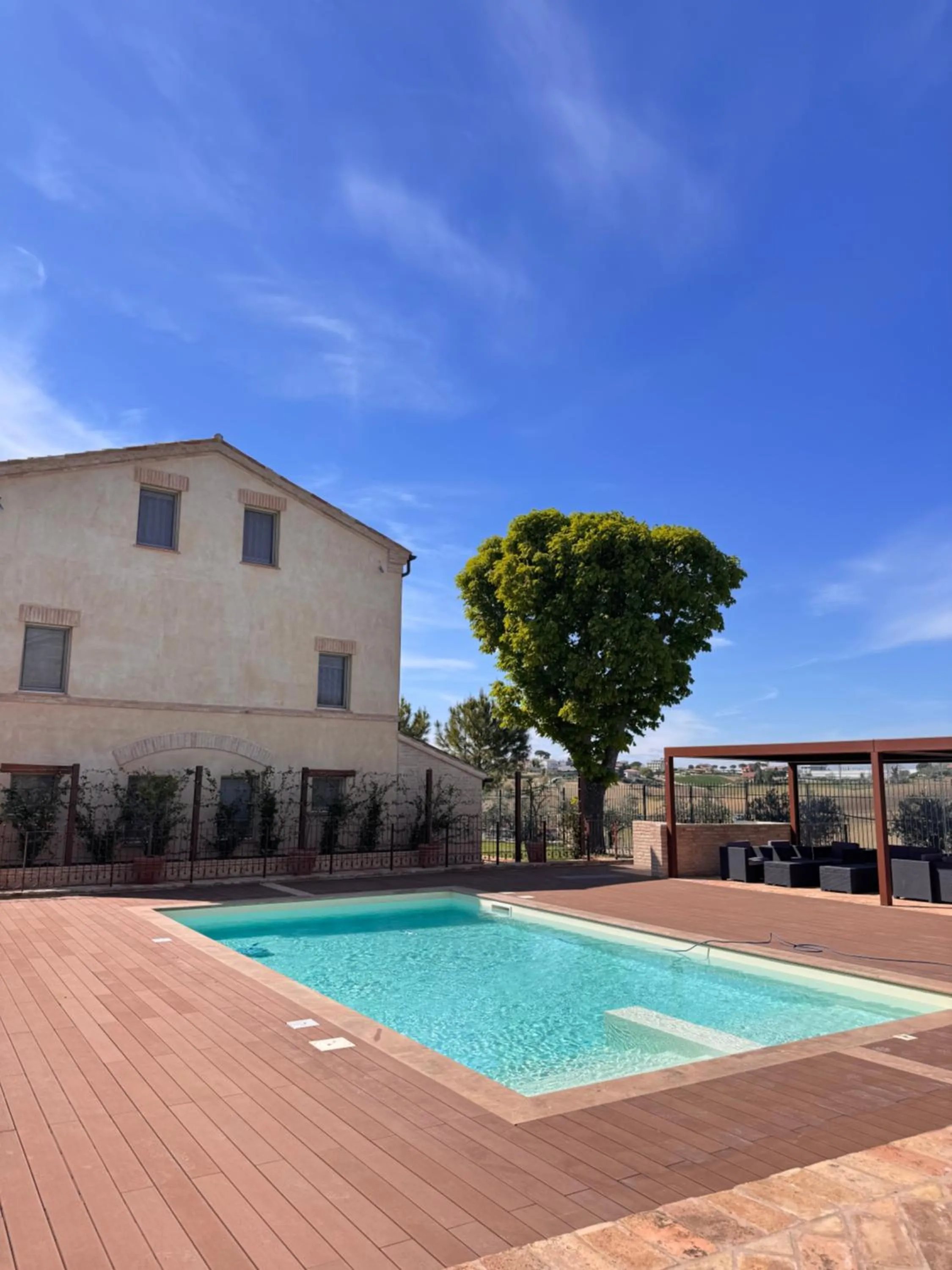 Swimming pool in Relais La Colombaia