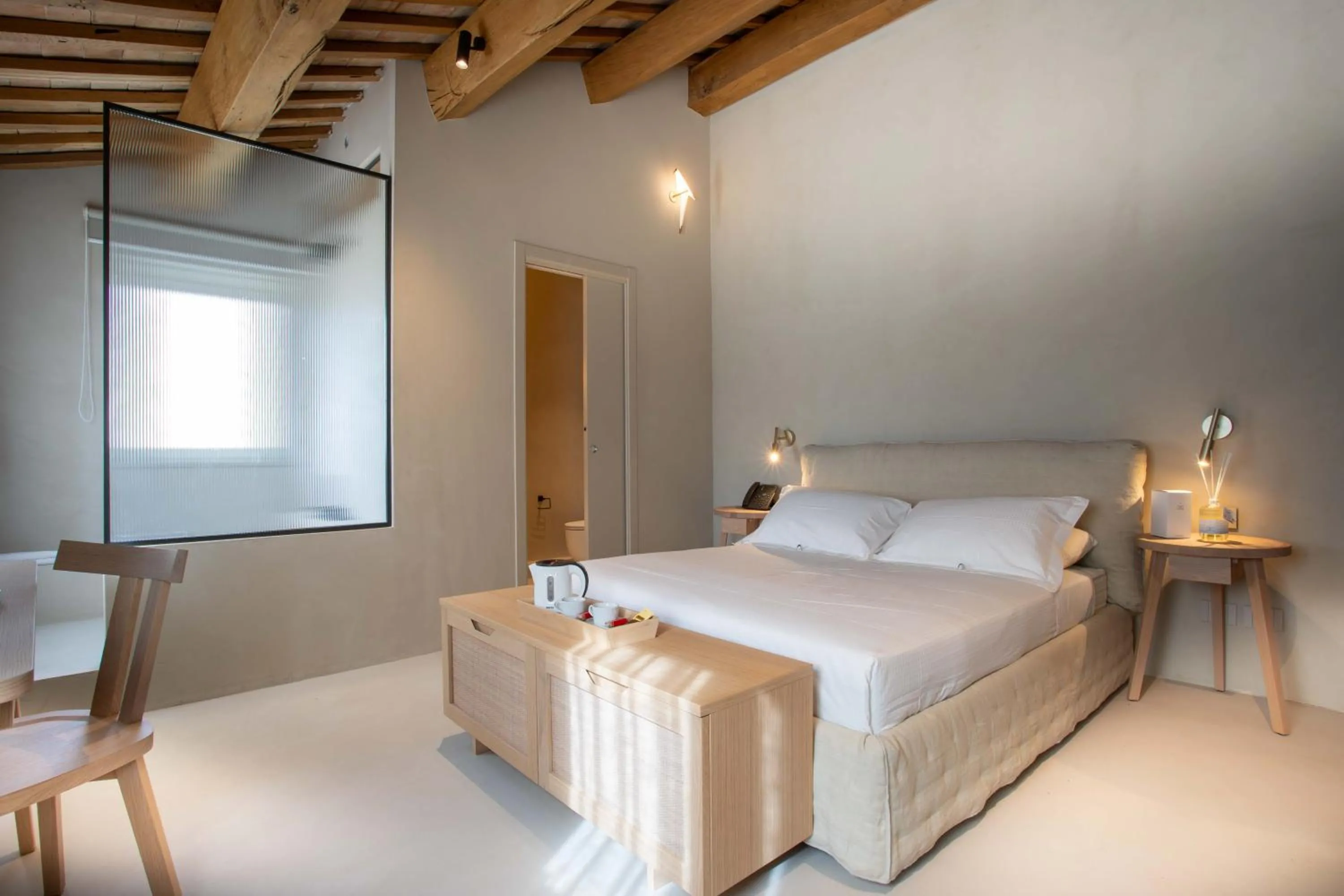 Photo of the whole room, Bed in Relais La Colombaia