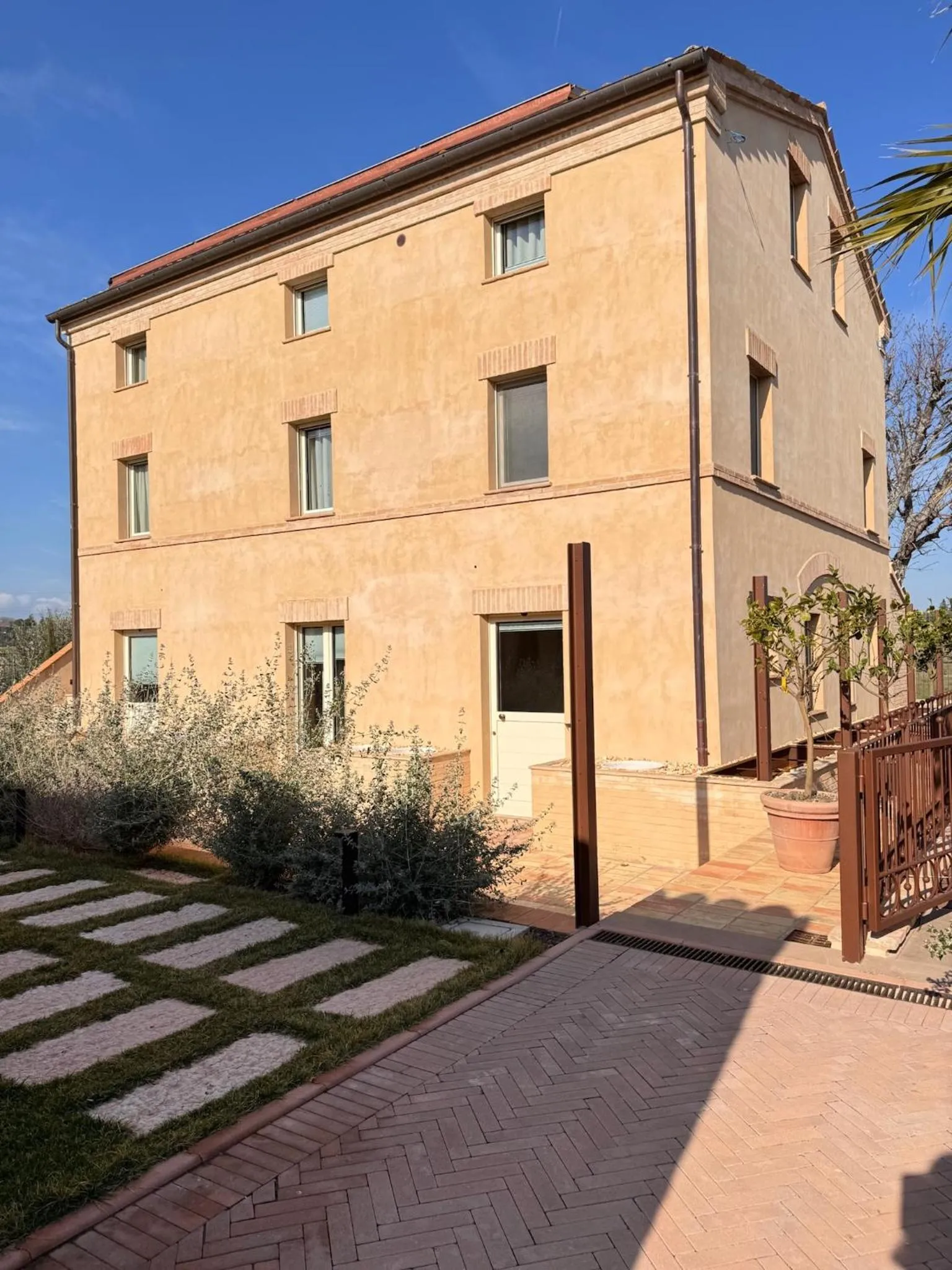 Property building in Relais La Colombaia