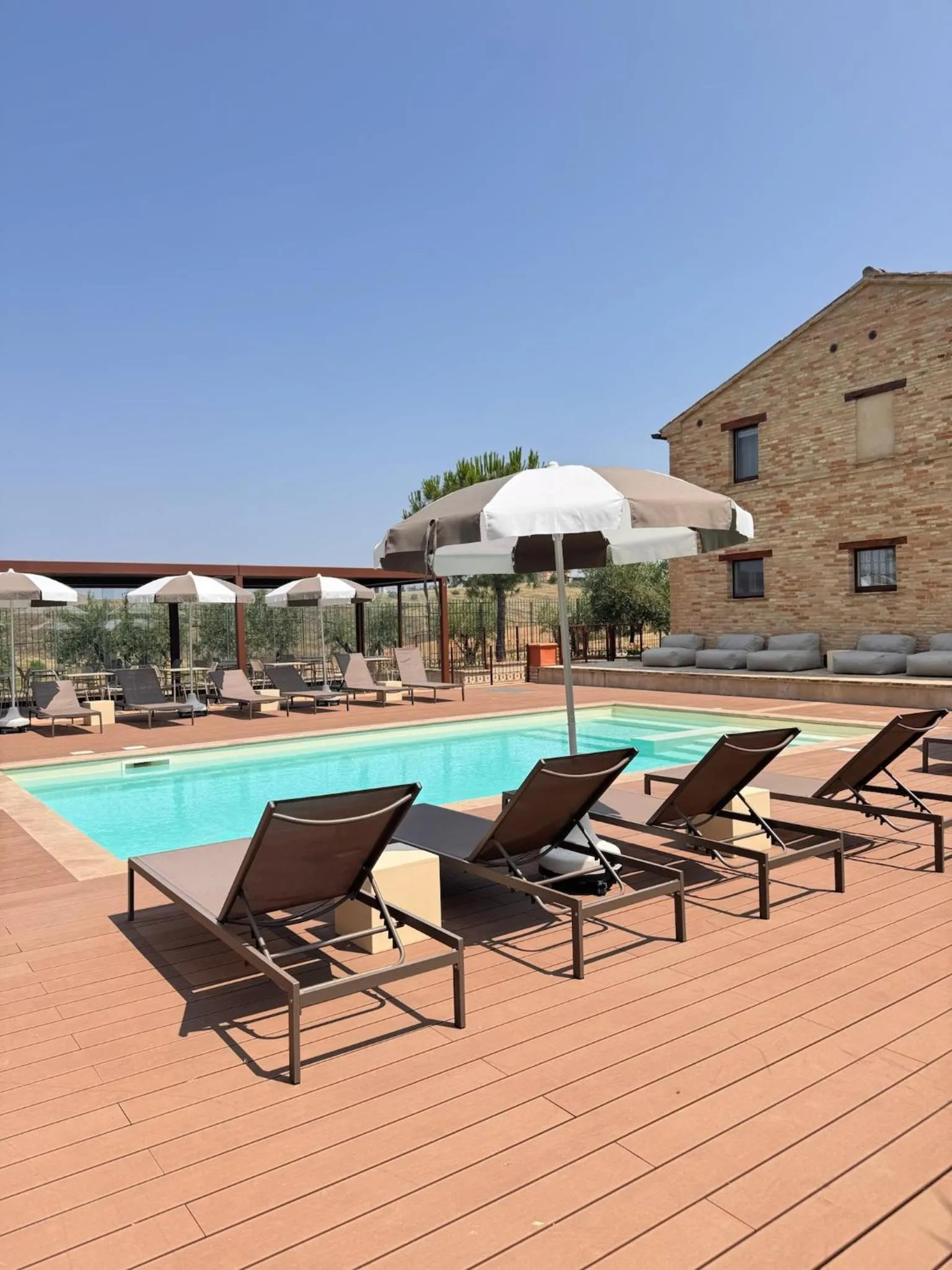 Swimming pool in Relais La Colombaia