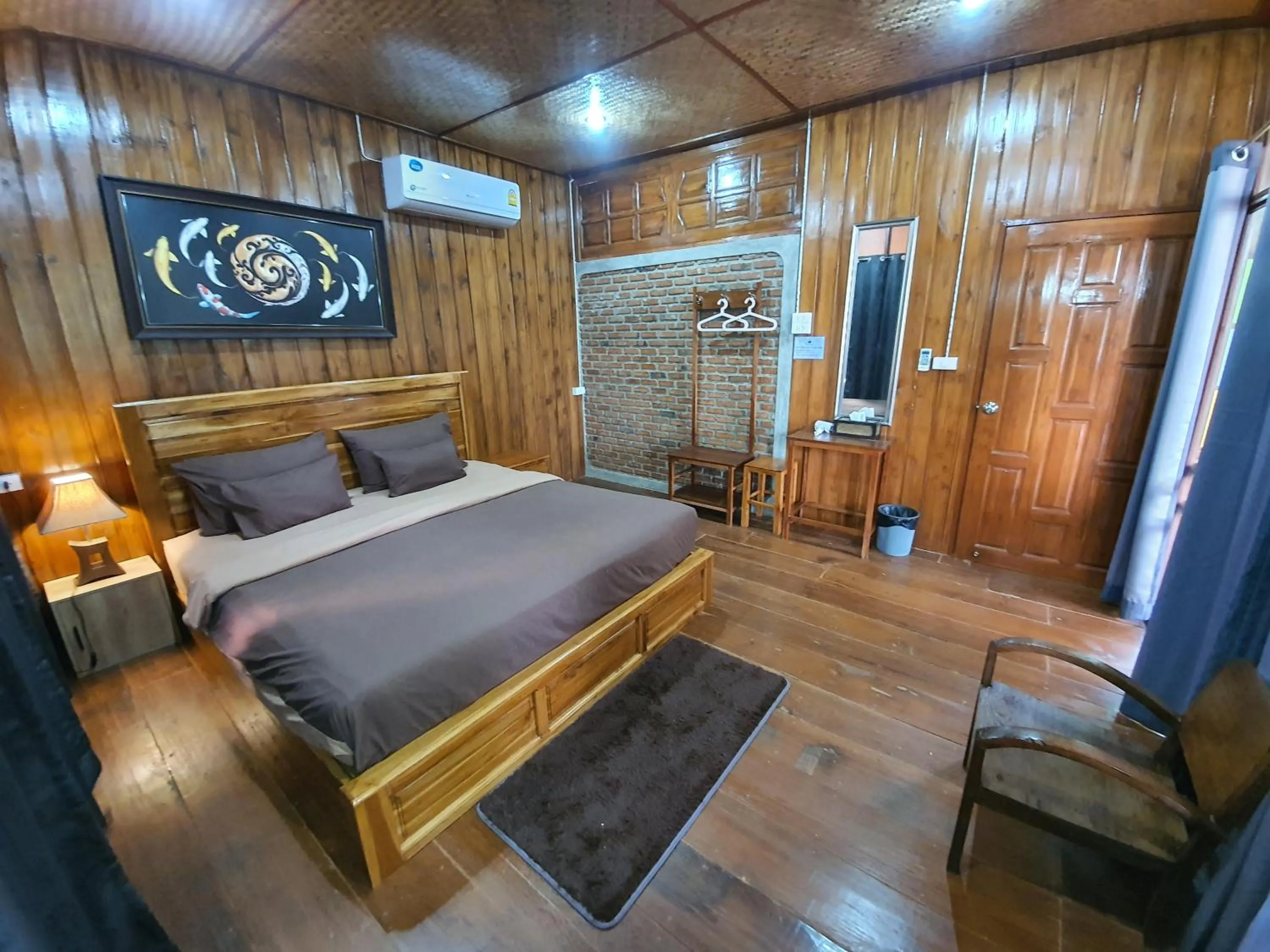 Photo of the whole room, Bed in Kanecha's Home Lampang