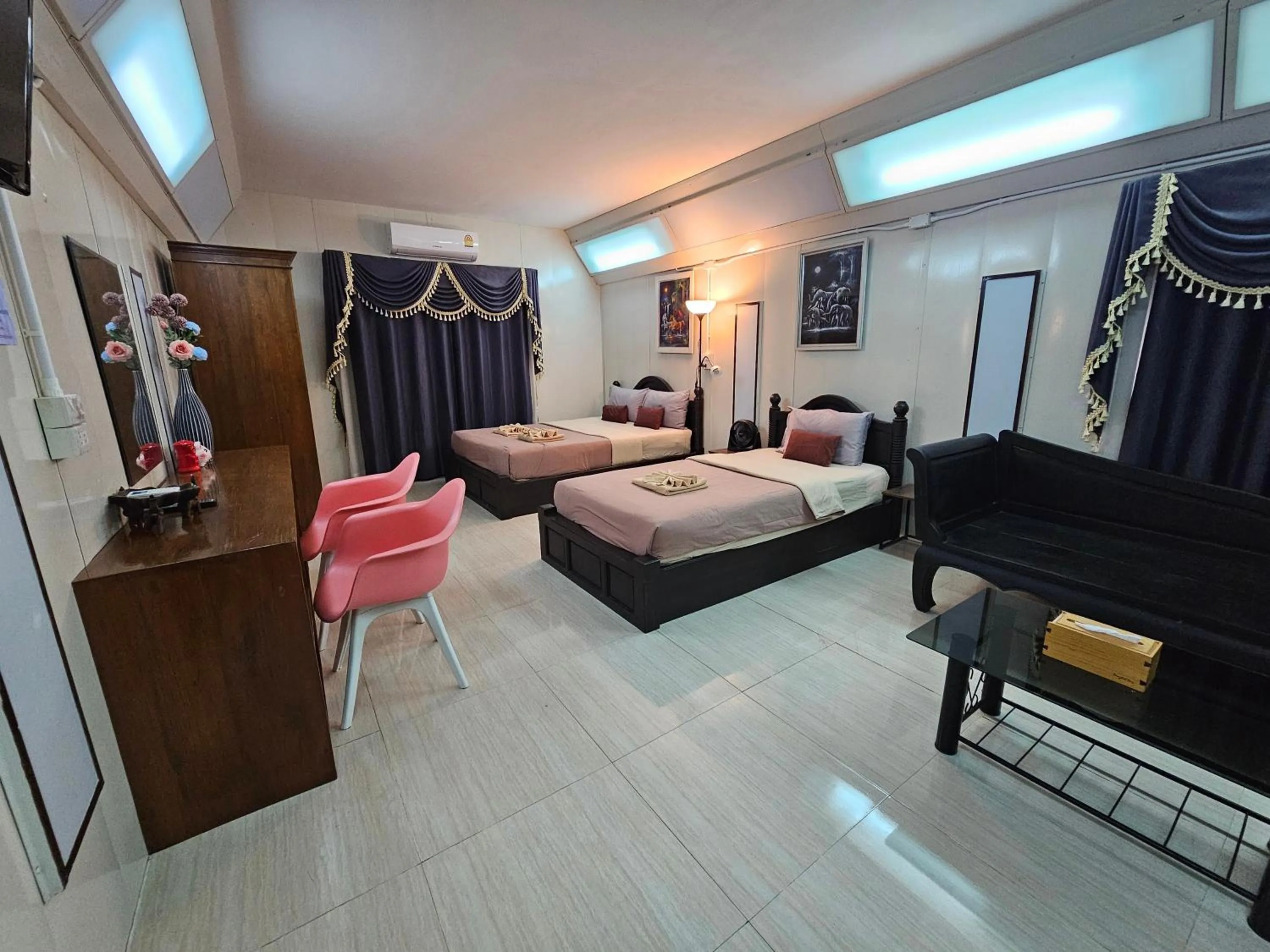 Bed in Kanecha's Home Lampang