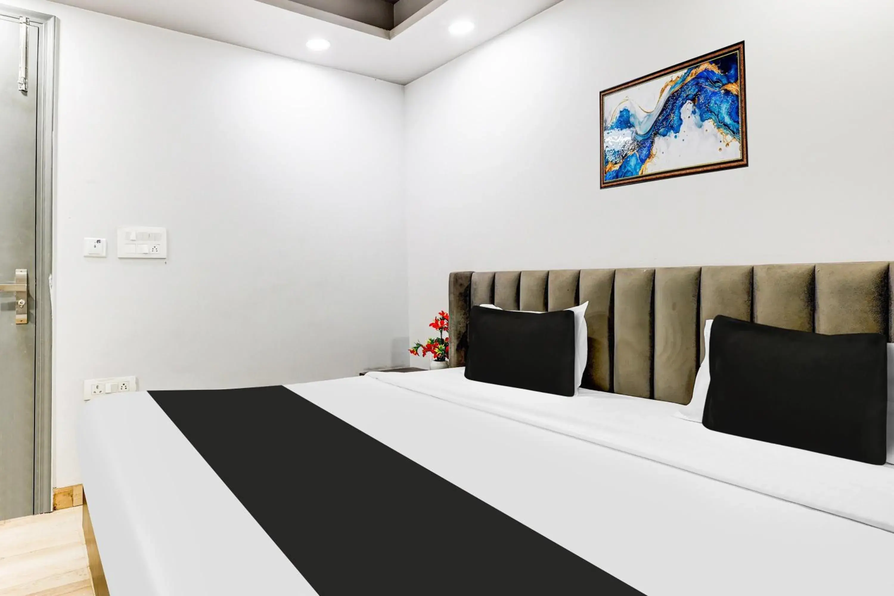 Bedroom, Bed in Super Collection O Shalimar Bagh Bedroom, Bed in Super Collection O Shalimar Bagh