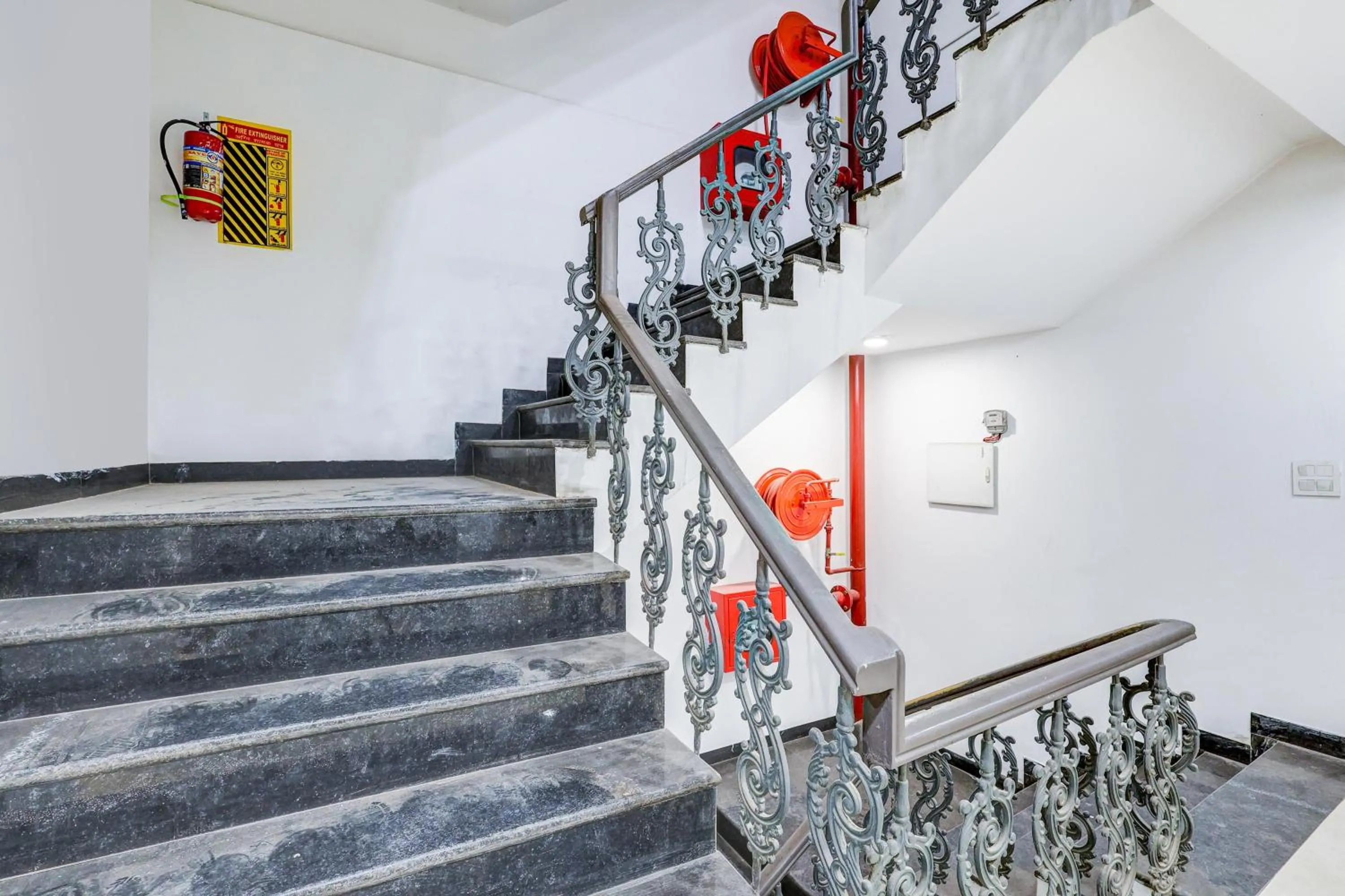 Lobby or reception in Super Collection O Shalimar Bagh