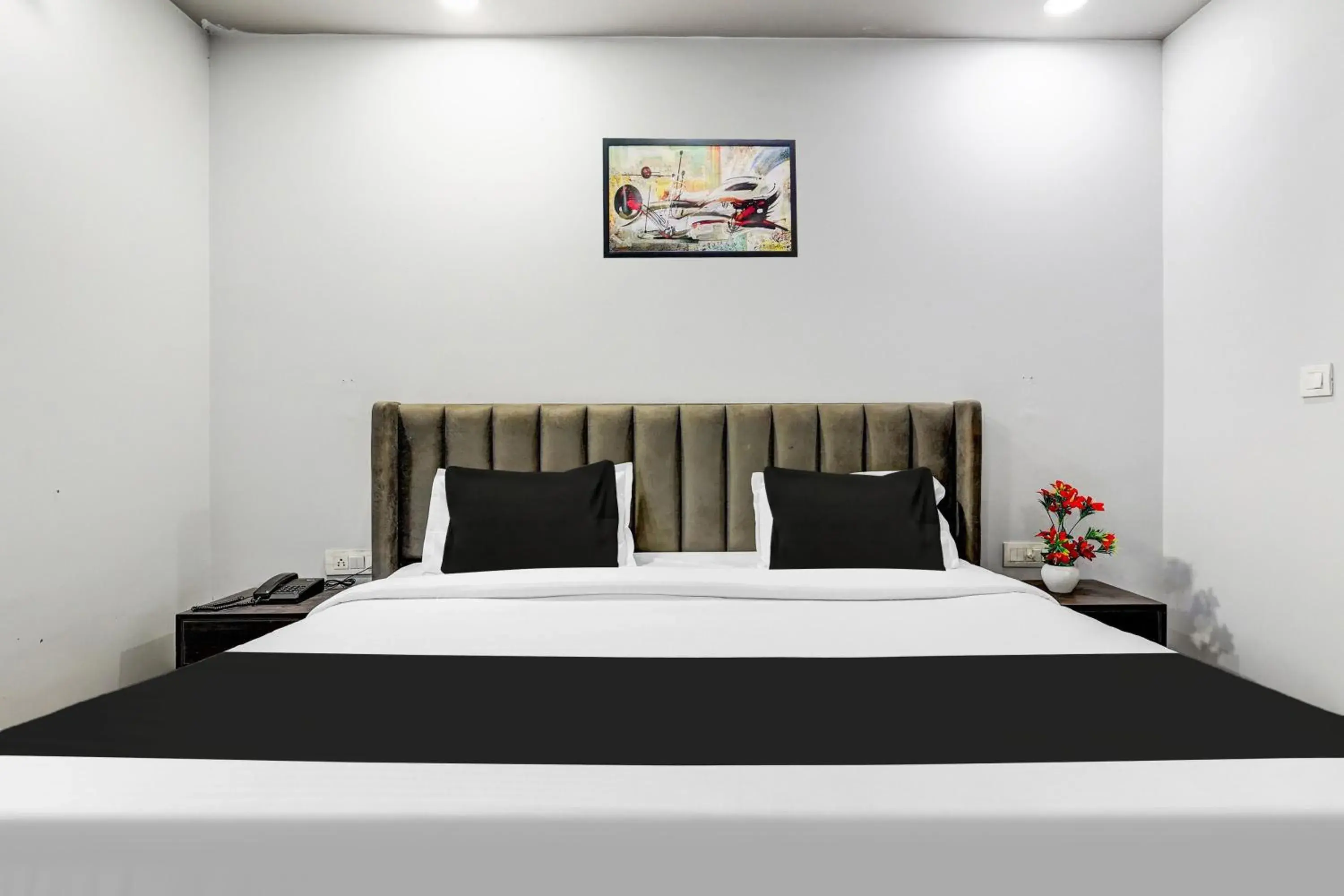 Bedroom, Bed in Super Collection O Shalimar Bagh Bedroom, Bed in Super Collection O Shalimar Bagh