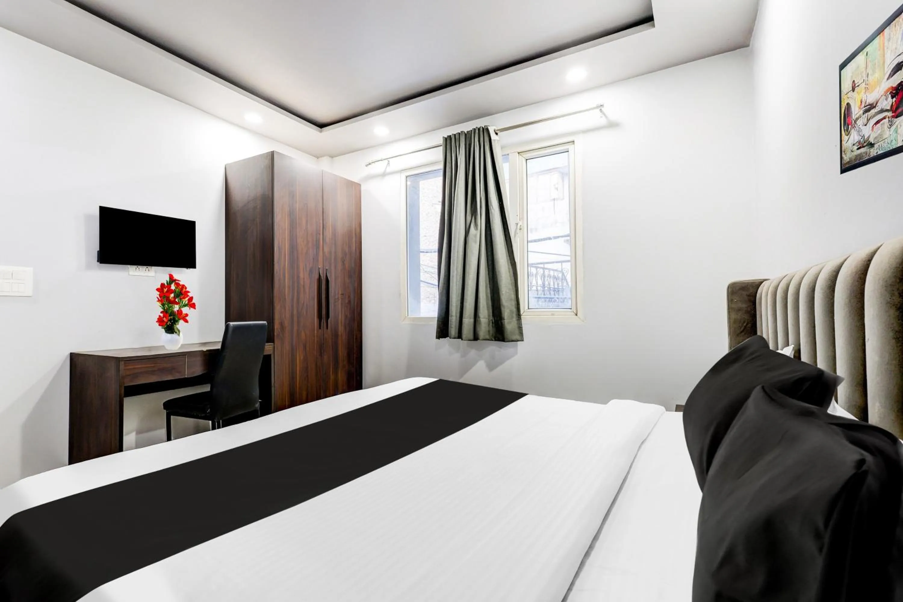 Bedroom, Bed in Super Collection O Shalimar Bagh