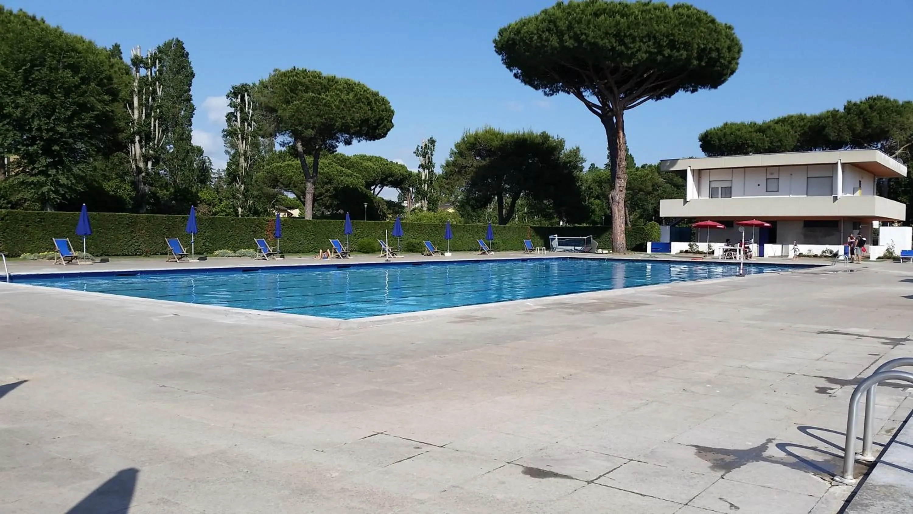 Pool view in Le Cicale